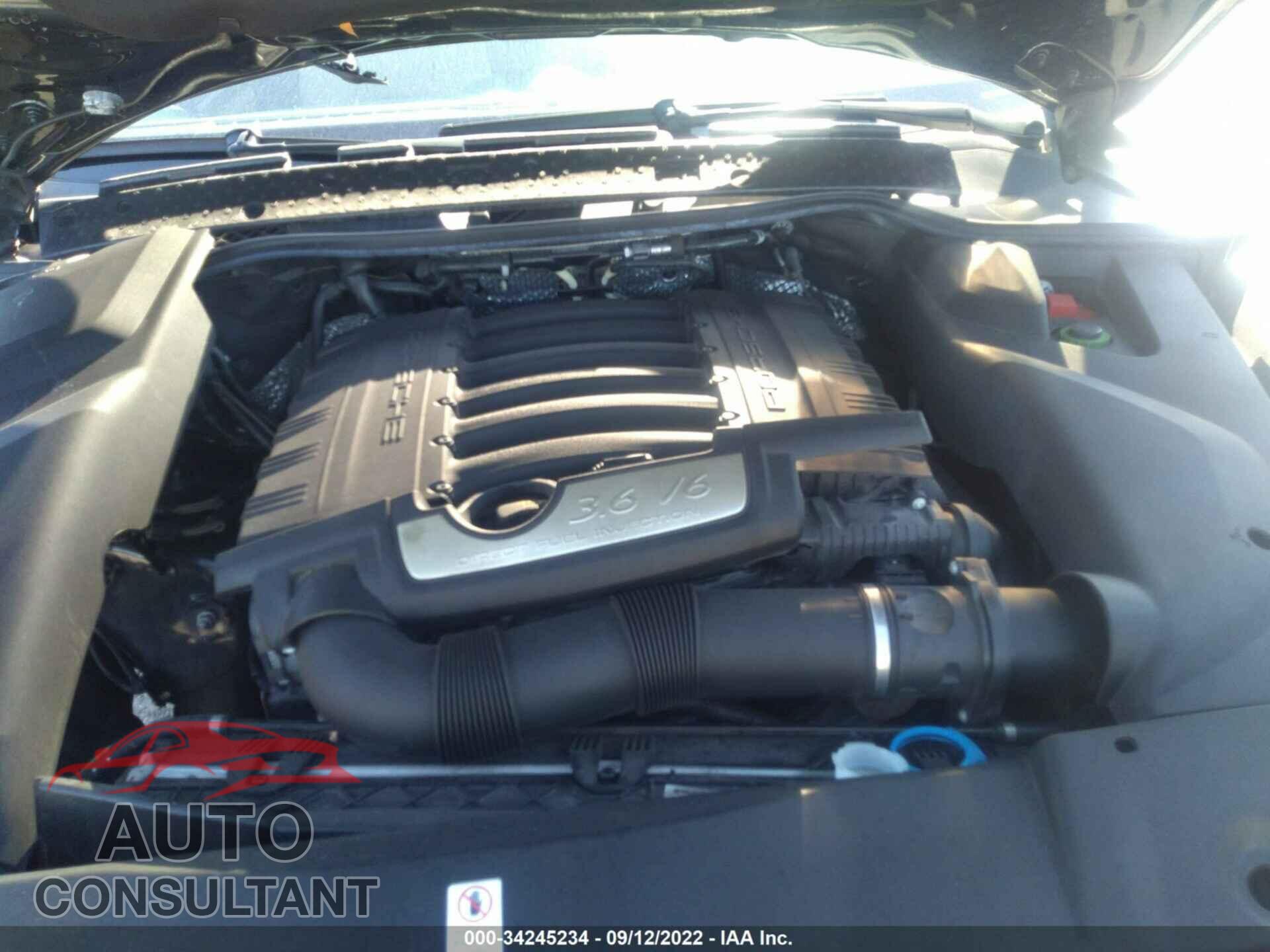 PORSCHE CAYENNE 2018 - WP1AA2A22JKA01054