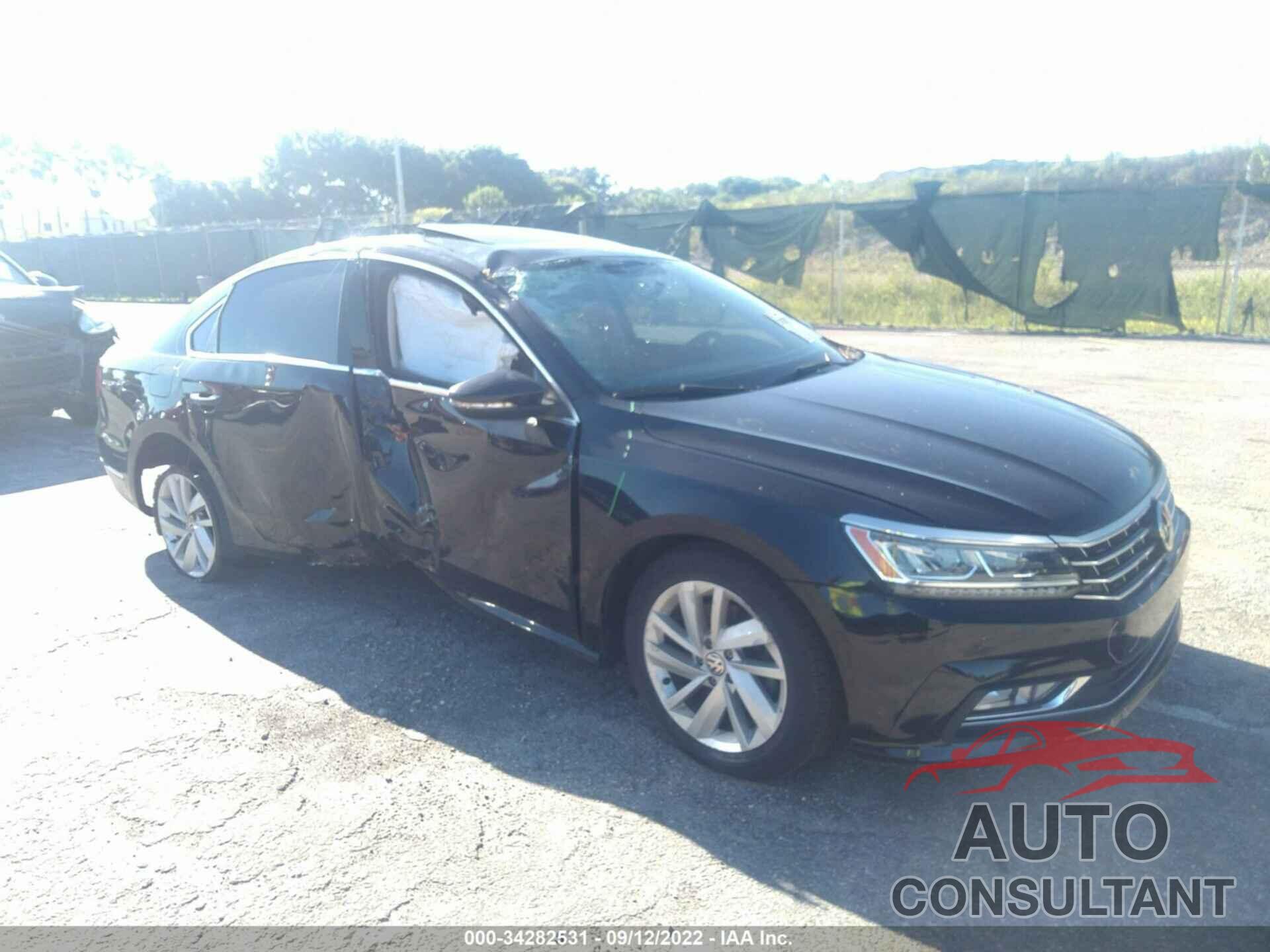 VOLKSWAGEN PASSAT 2018 - 1VWBA7A38JC027418