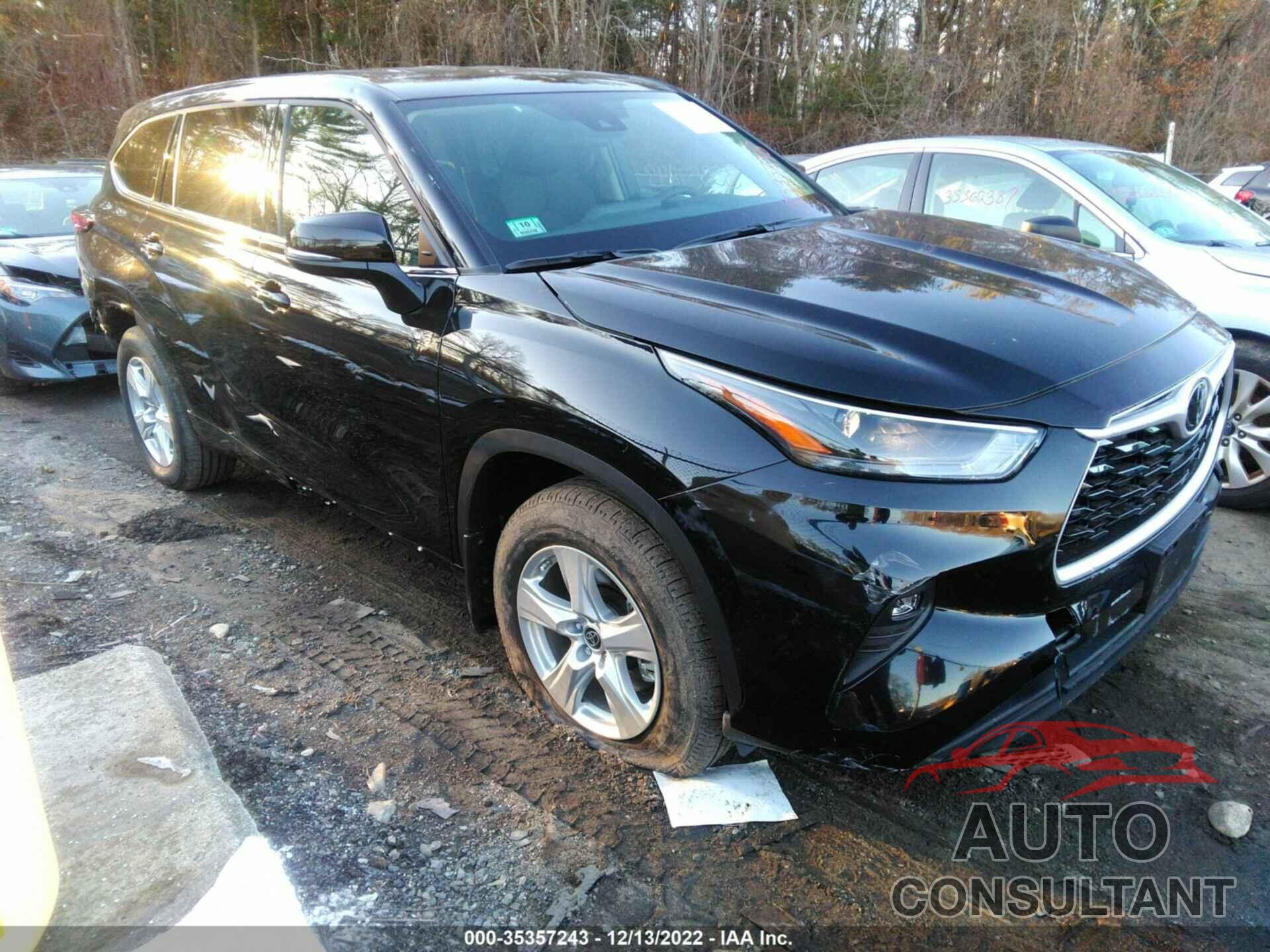 TOYOTA HIGHLANDER 2022 - 5TDBZRBH2NS591880