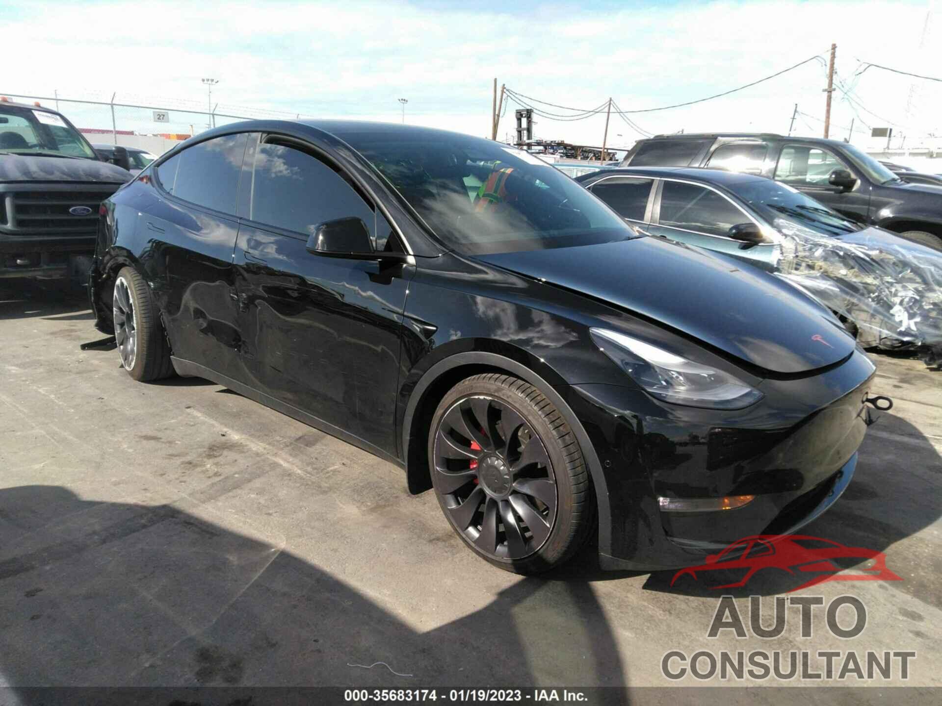 TESLA MODEL Y 2021 - 5YJYGDEF8MF269213