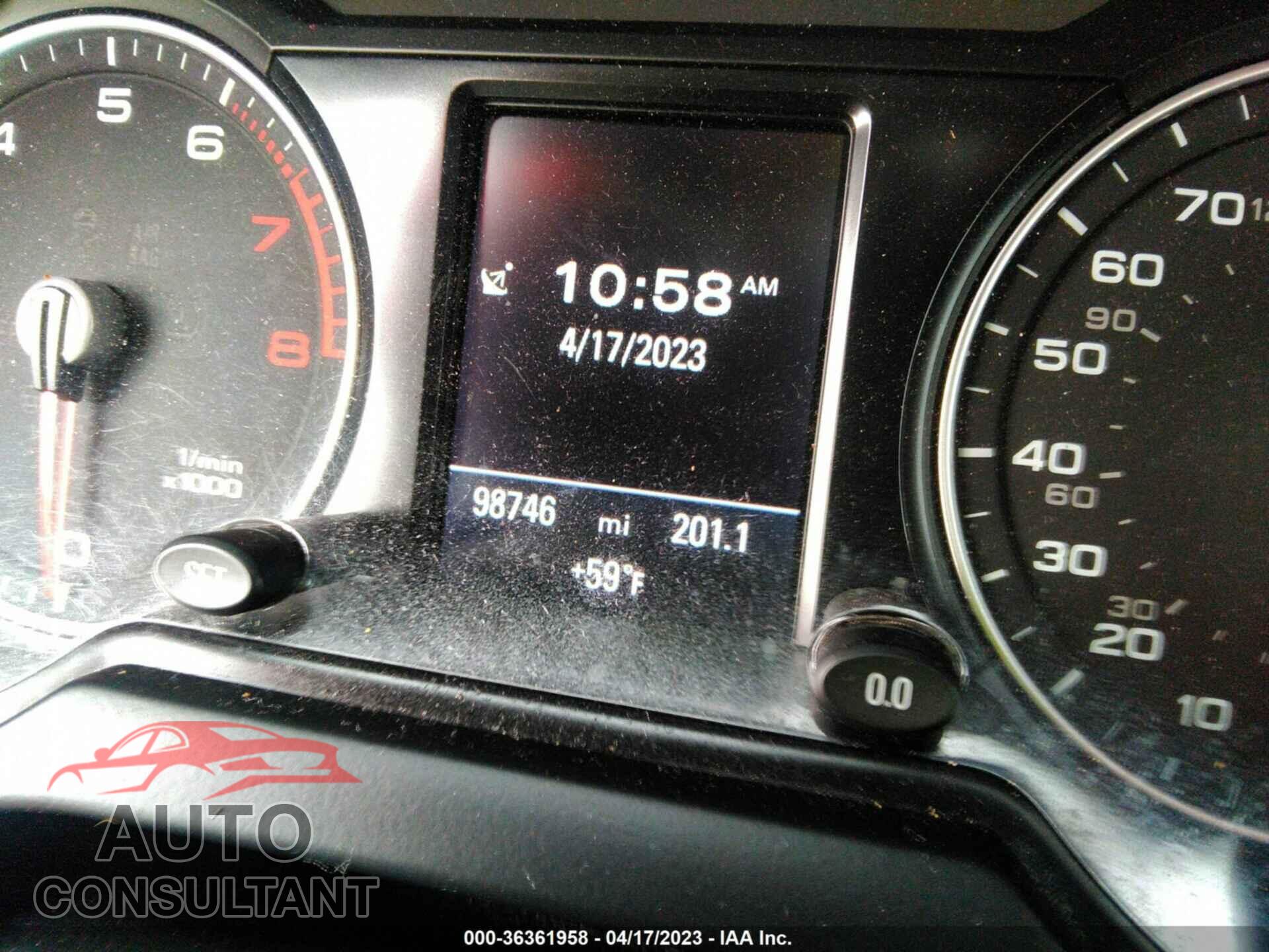 AUDI Q5 2017 - WA1M2AFP7HA062565