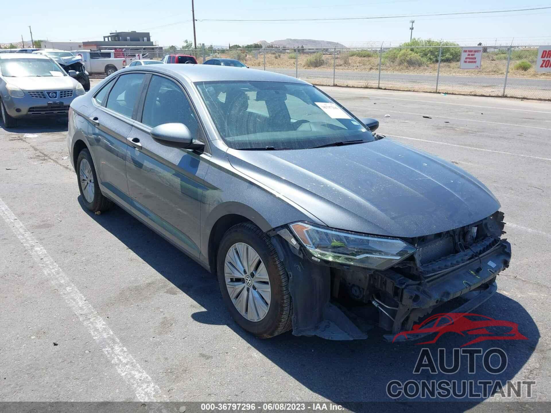 VOLKSWAGEN JETTA 2019 - 3VWN57BU4KM178491