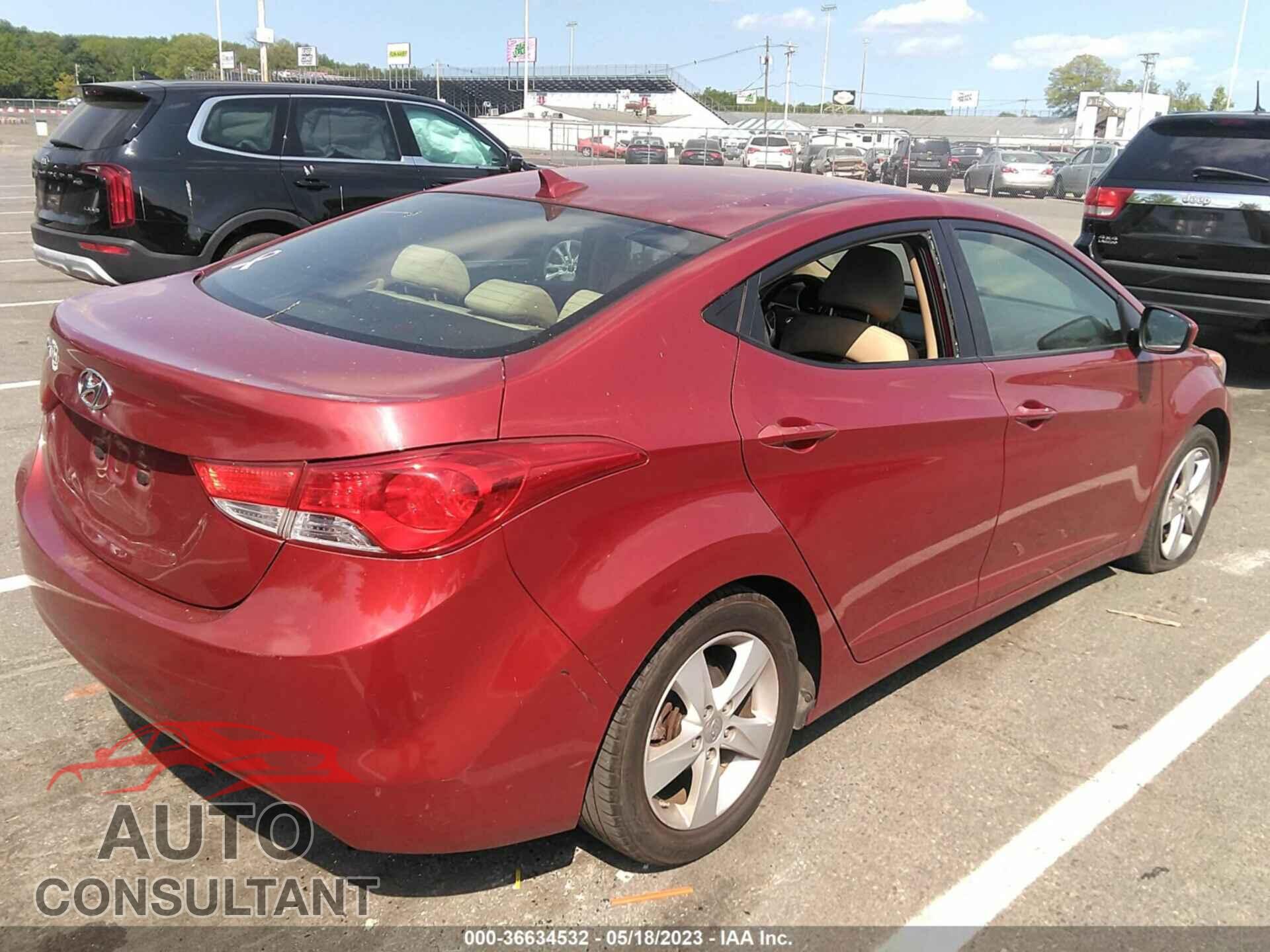 HYUNDAI ELANTRA 2012 - KMHDH4AE3CU319896