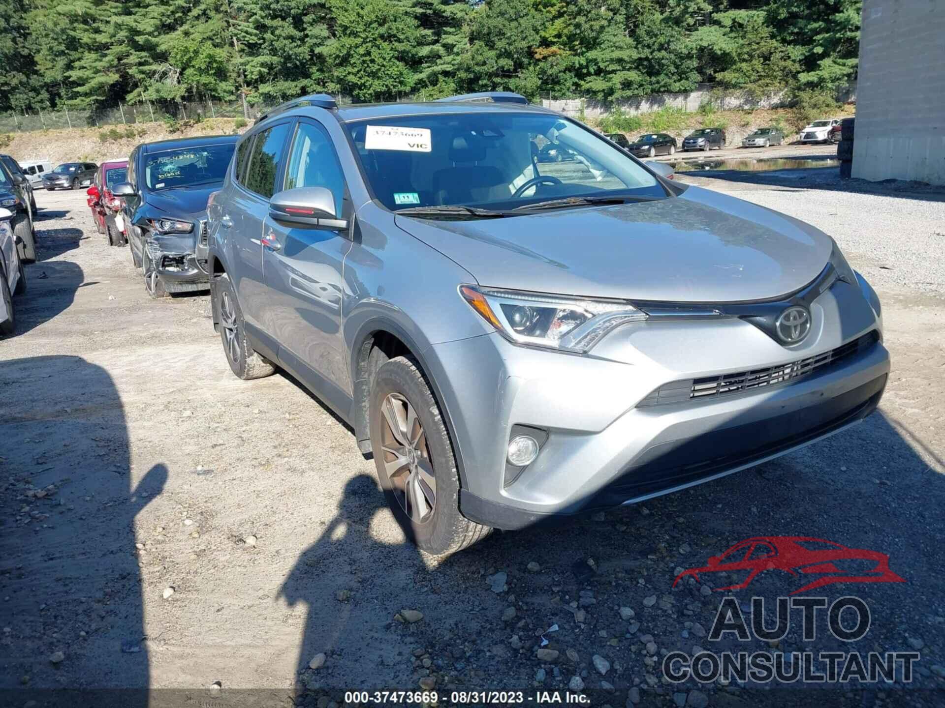 TOYOTA RAV4 2018 - JTMRFREV2JJ191592