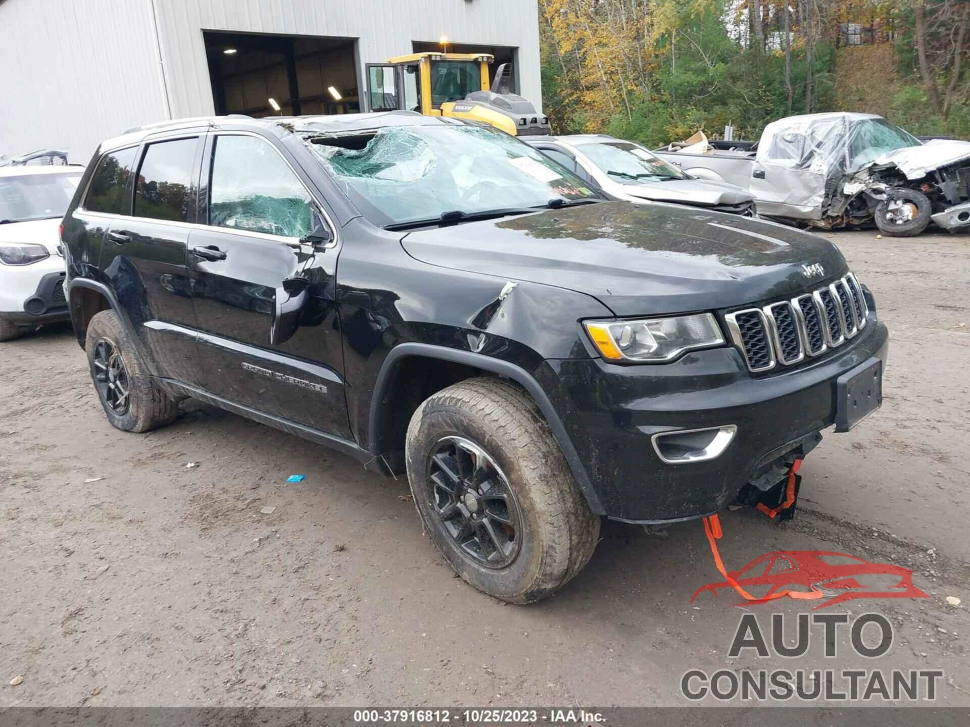 JEEP GRAND CHEROKEE 2018 - 1C4RJFAG0JC263852