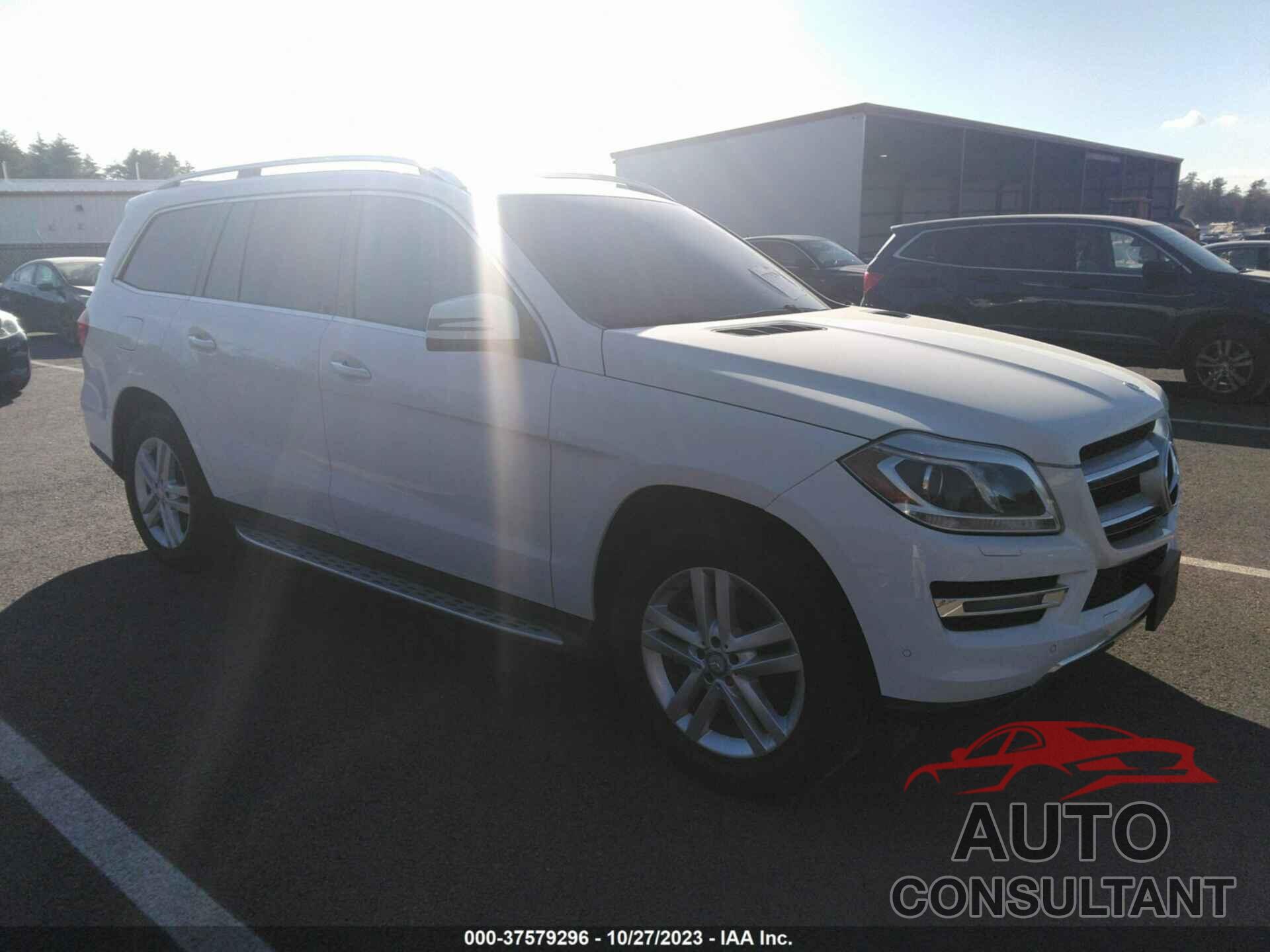 MERCEDES-BENZ GL 450 2015 - 4JGDF6EE3FA496935