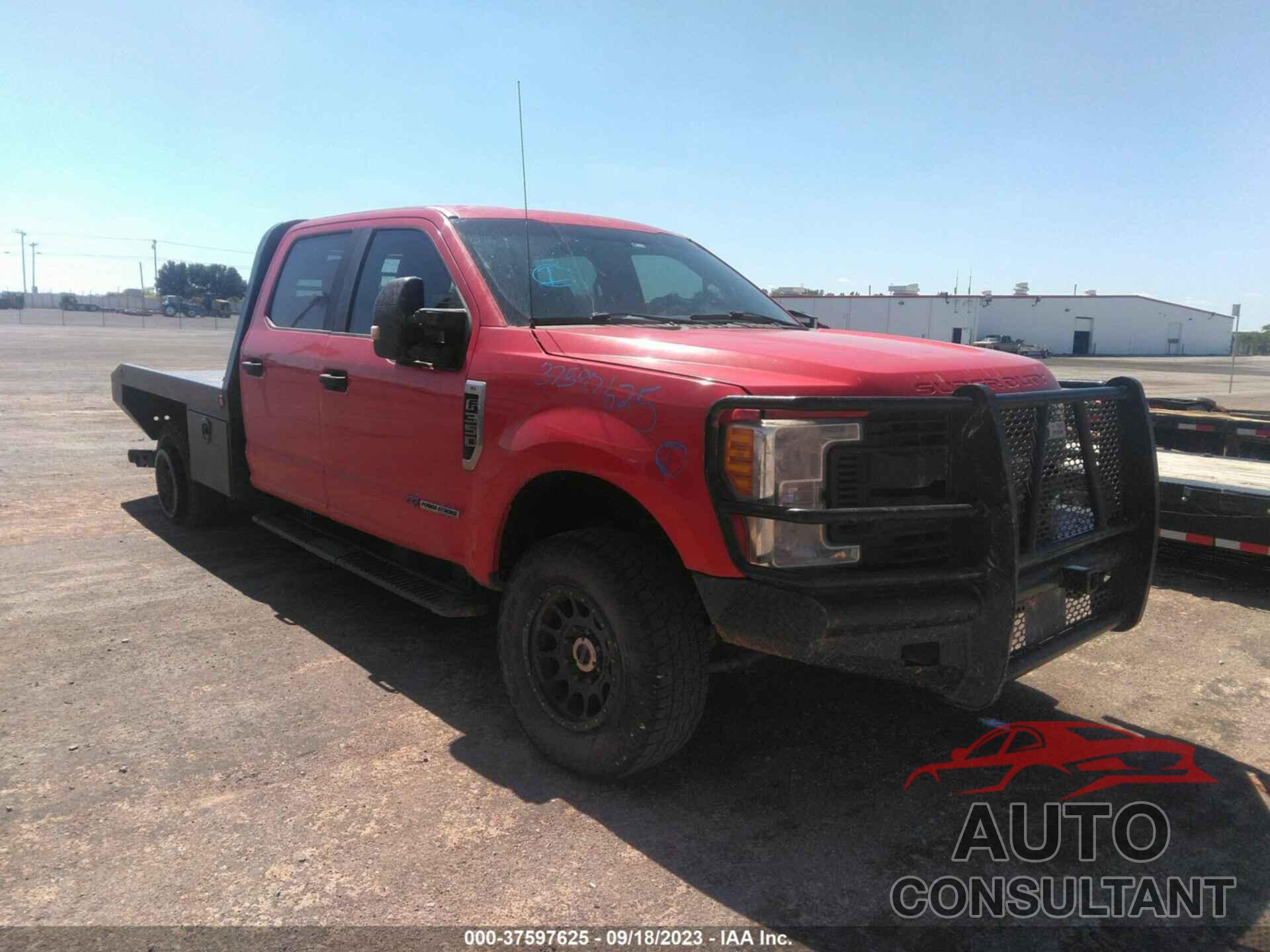 FORD F-350 2017 - 1FT8W3BT2HEF13047