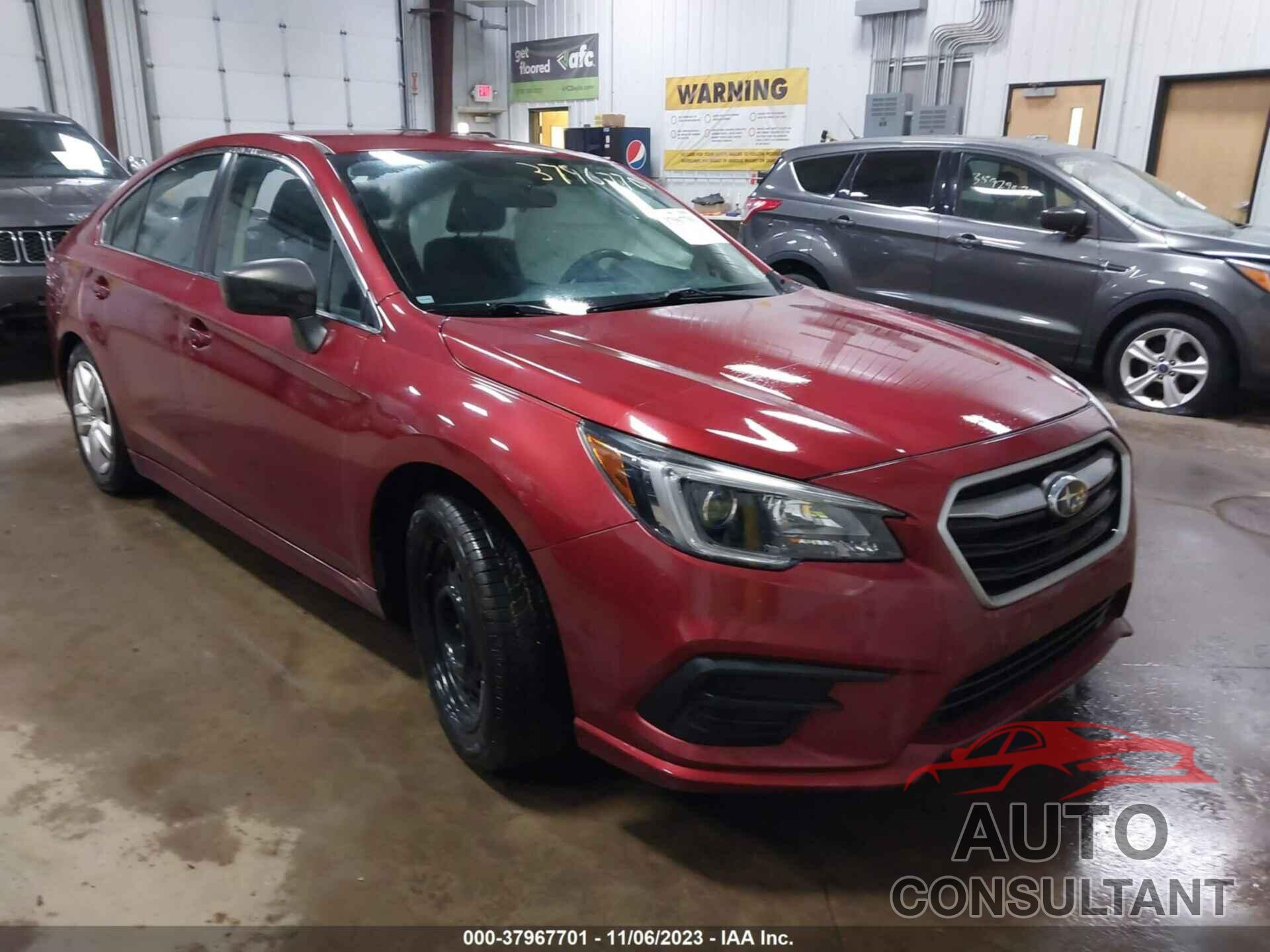 SUBARU LEGACY 2018 - 4S3BNAA61J3010443