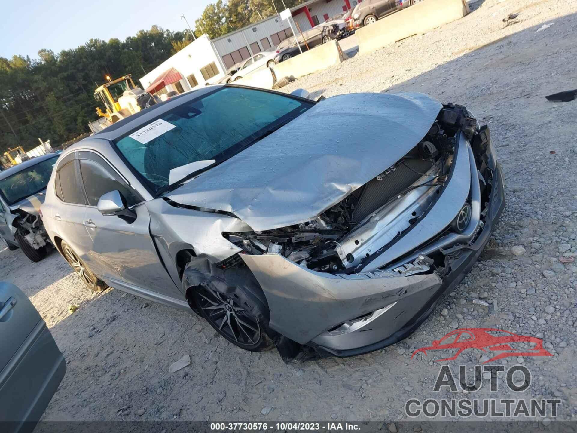 TOYOTA CAMRY 2022 - 4T1T11AK1NU040826