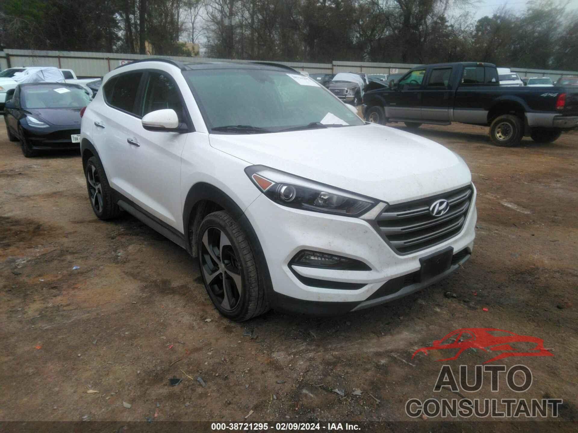 HYUNDAI TUCSON 2018 - KM8J33A2XJU773741