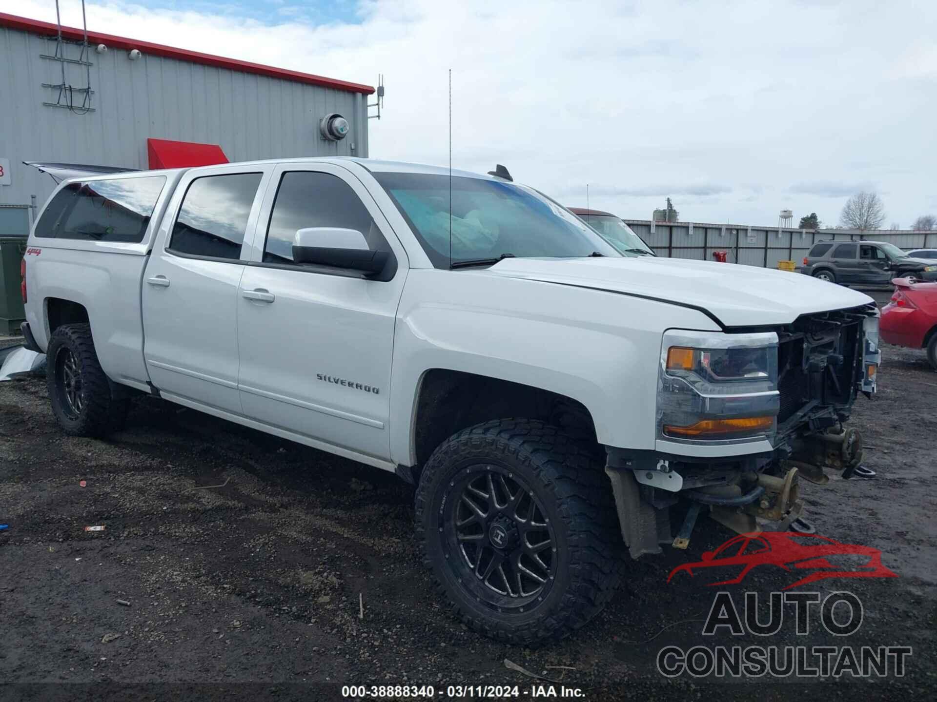 CHEVROLET SILVERADO 1500 2018 - 1GCUKRECXJF219887