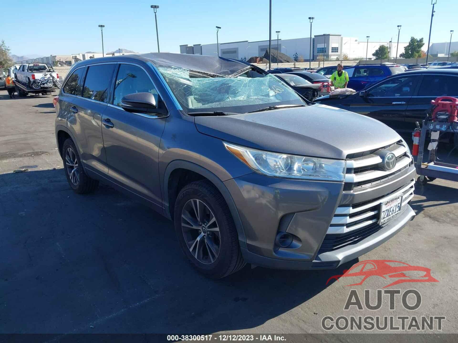TOYOTA HIGHLANDER 2017 - 5TDZARFH0HS031196