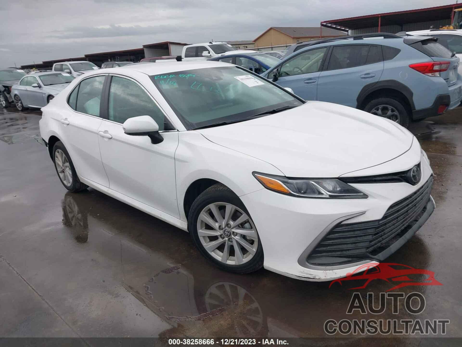 TOYOTA CAMRY 2023 - 4T1C11AK3PU111561