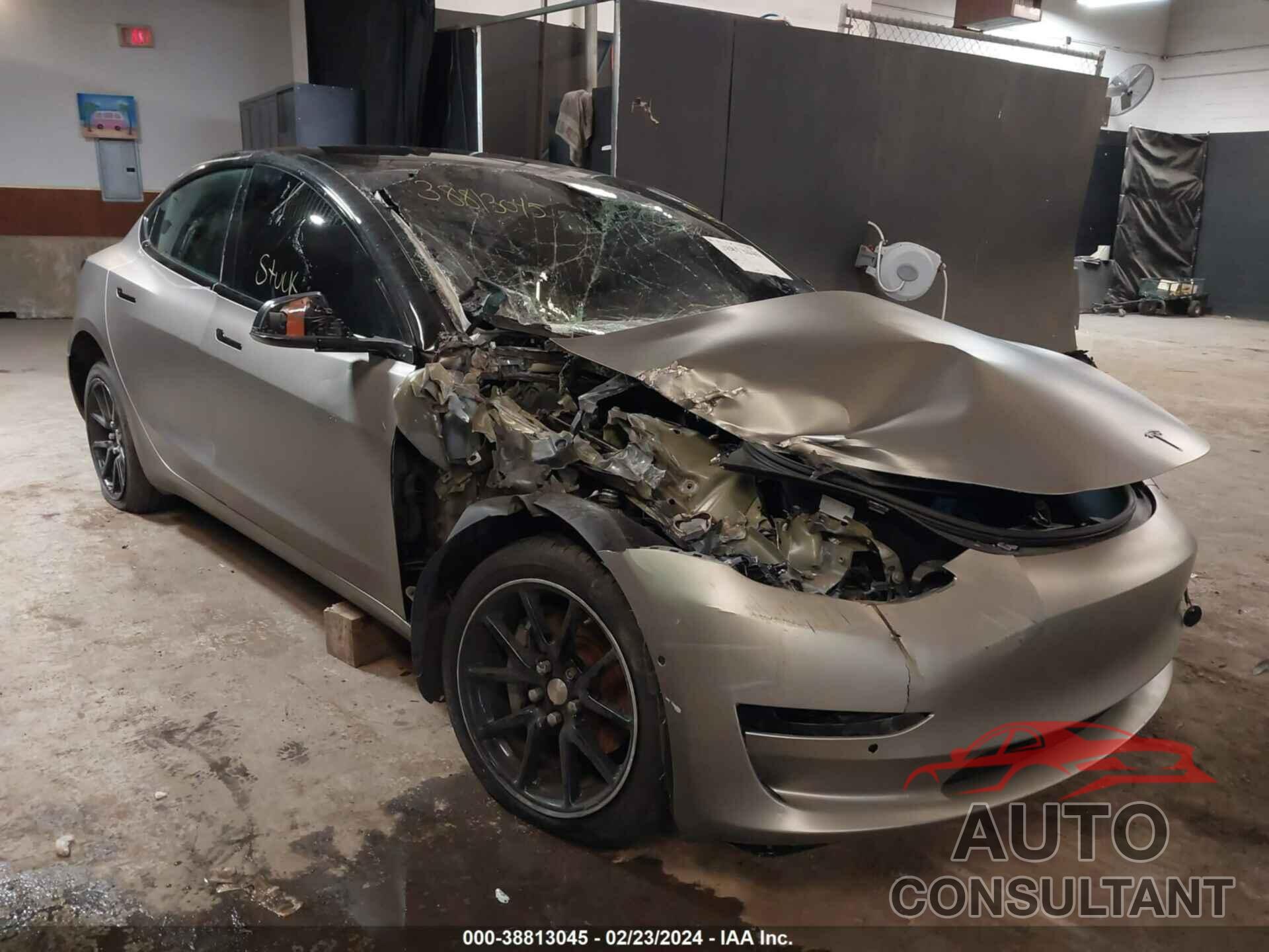 TESLA MODEL 3 2019 - 5YJ3E1EB2KF453104