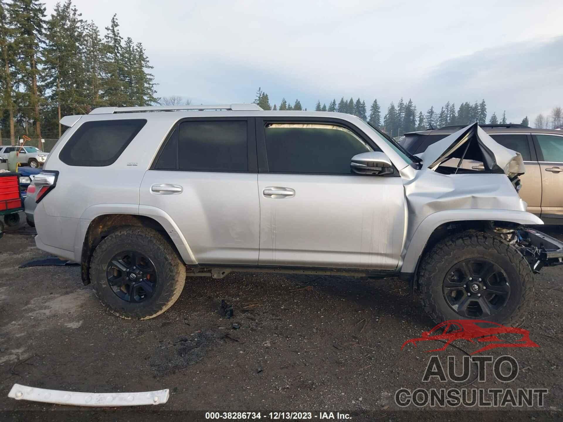 TOYOTA 4RUNNER 2018 - JTEBU5JRXJ5535425