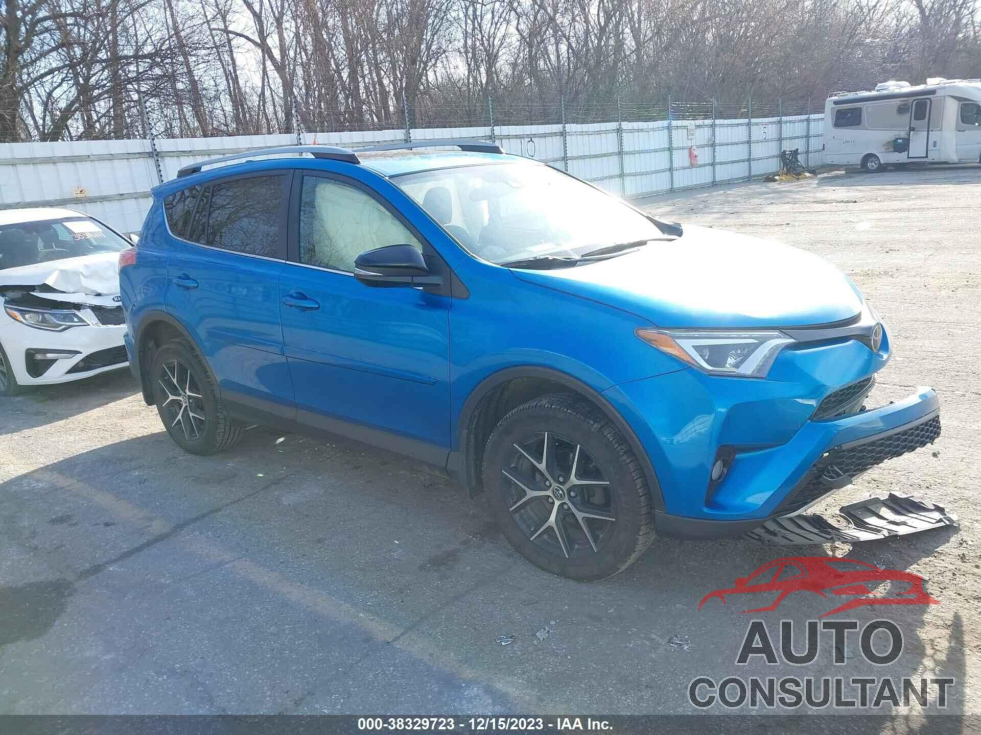 TOYOTA RAV4 2018 - JTMJFREV0JJ186744