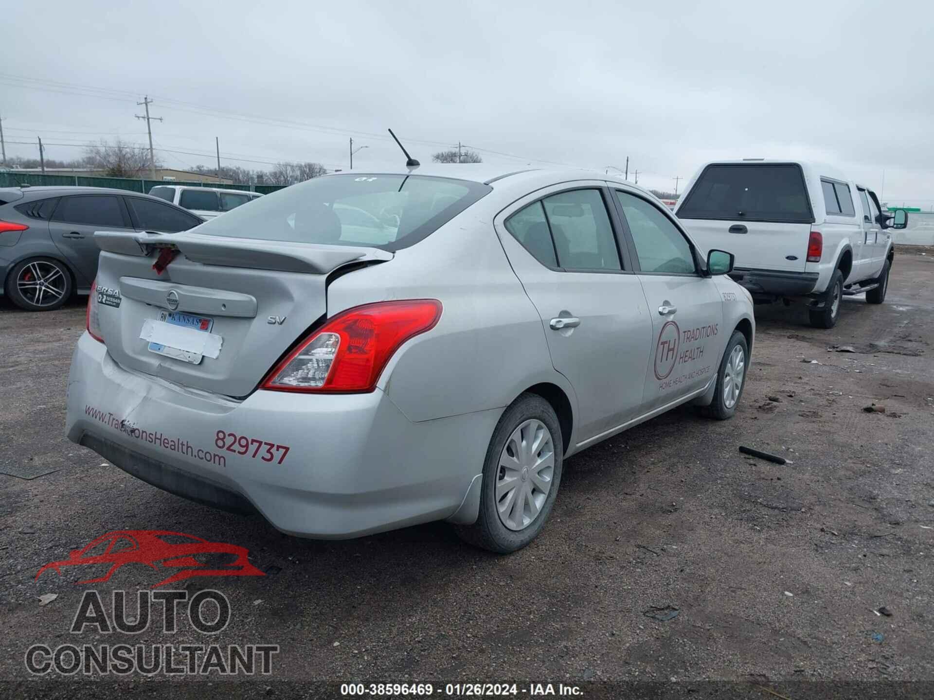 NISSAN VERSA 2019 - 3N1CN7AP3KL829737
