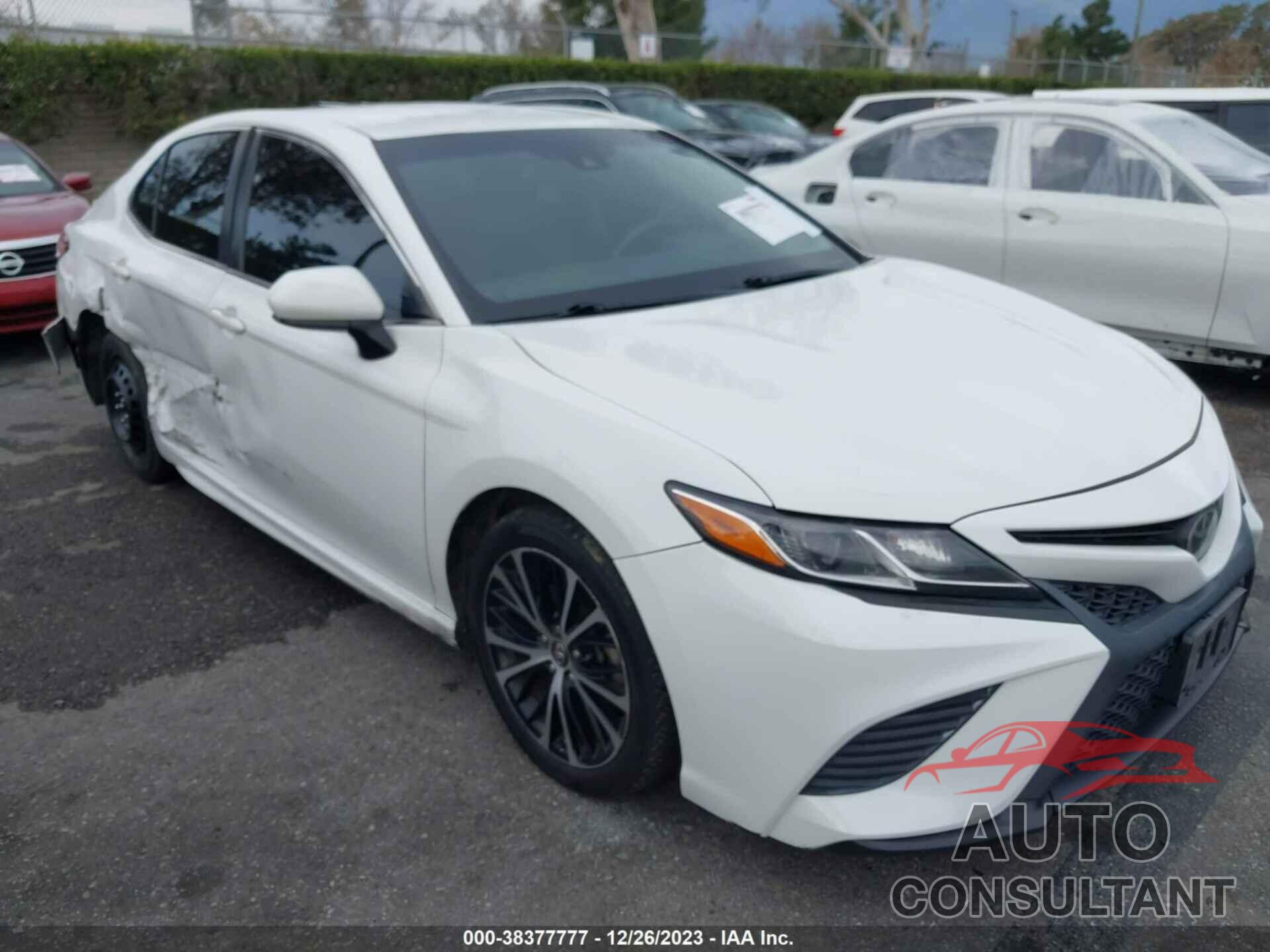 TOYOTA CAMRY 2018 - JTNB11HK2J3023132