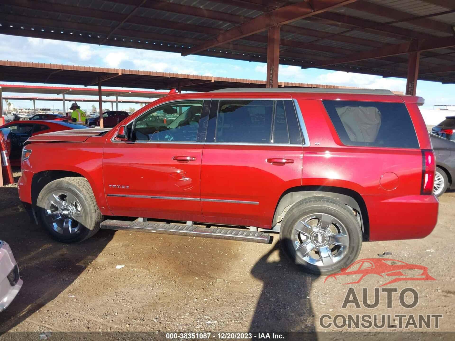 CHEVROLET TAHOE 2018 - 1GNSCBKC2JR386928