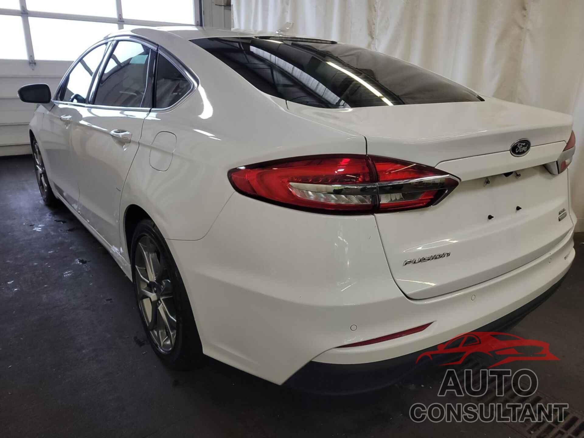 FORD FUSION 2019 - 3FA6P0CD3KR239815