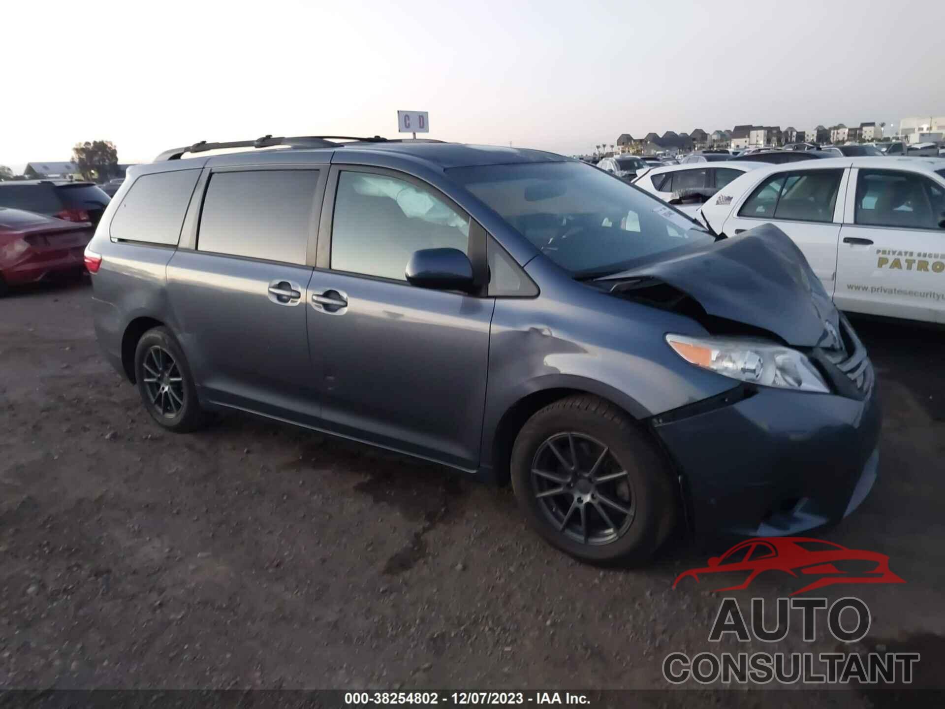 TOYOTA SIENNA 2016 - 5TDKK3DC2GS760477