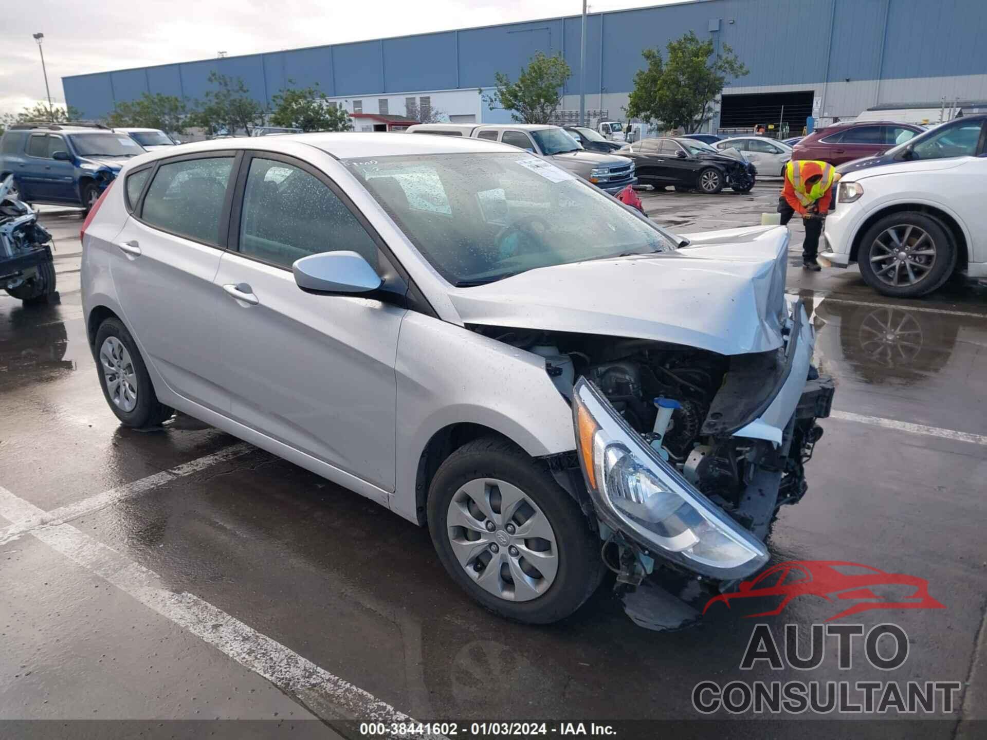 HYUNDAI ACCENT 2017 - KMHCT5AE2HU342951