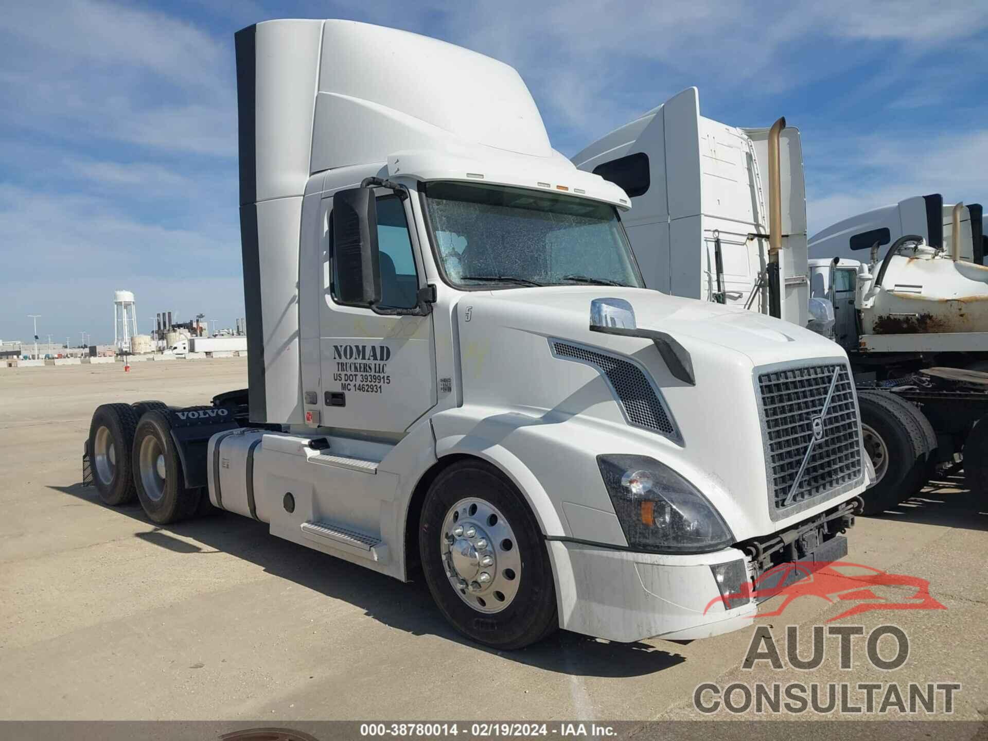 VOLVO VNL 2017 - 4V4N99EH8HN974679