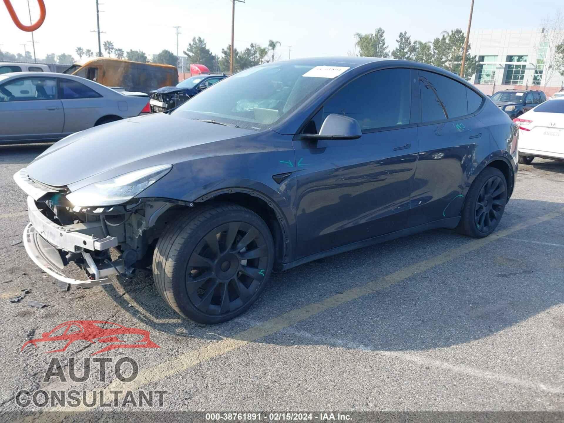 TESLA MODEL Y 2022 - 7SAYGDEE8NF481380
