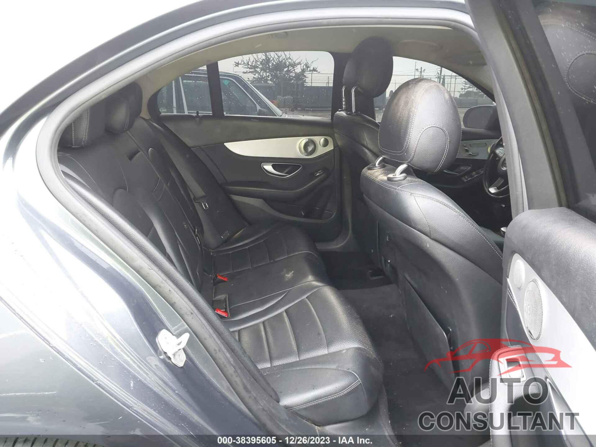 MERCEDES-BENZ C 300 2015 - 55SWF4JB1FU050883
