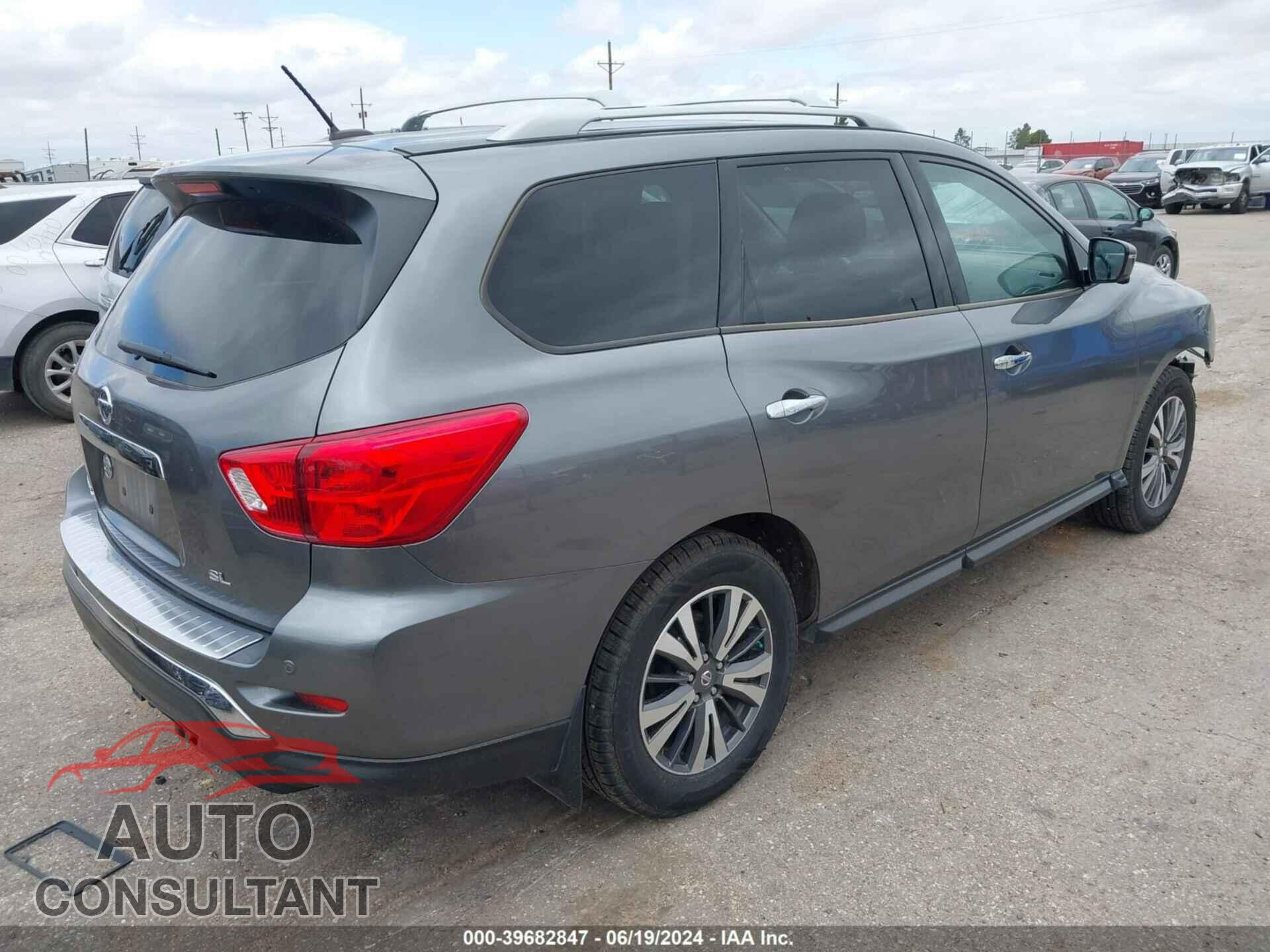 NISSAN PATHFINDER 2017 - 5N1DR2MN5HC677642