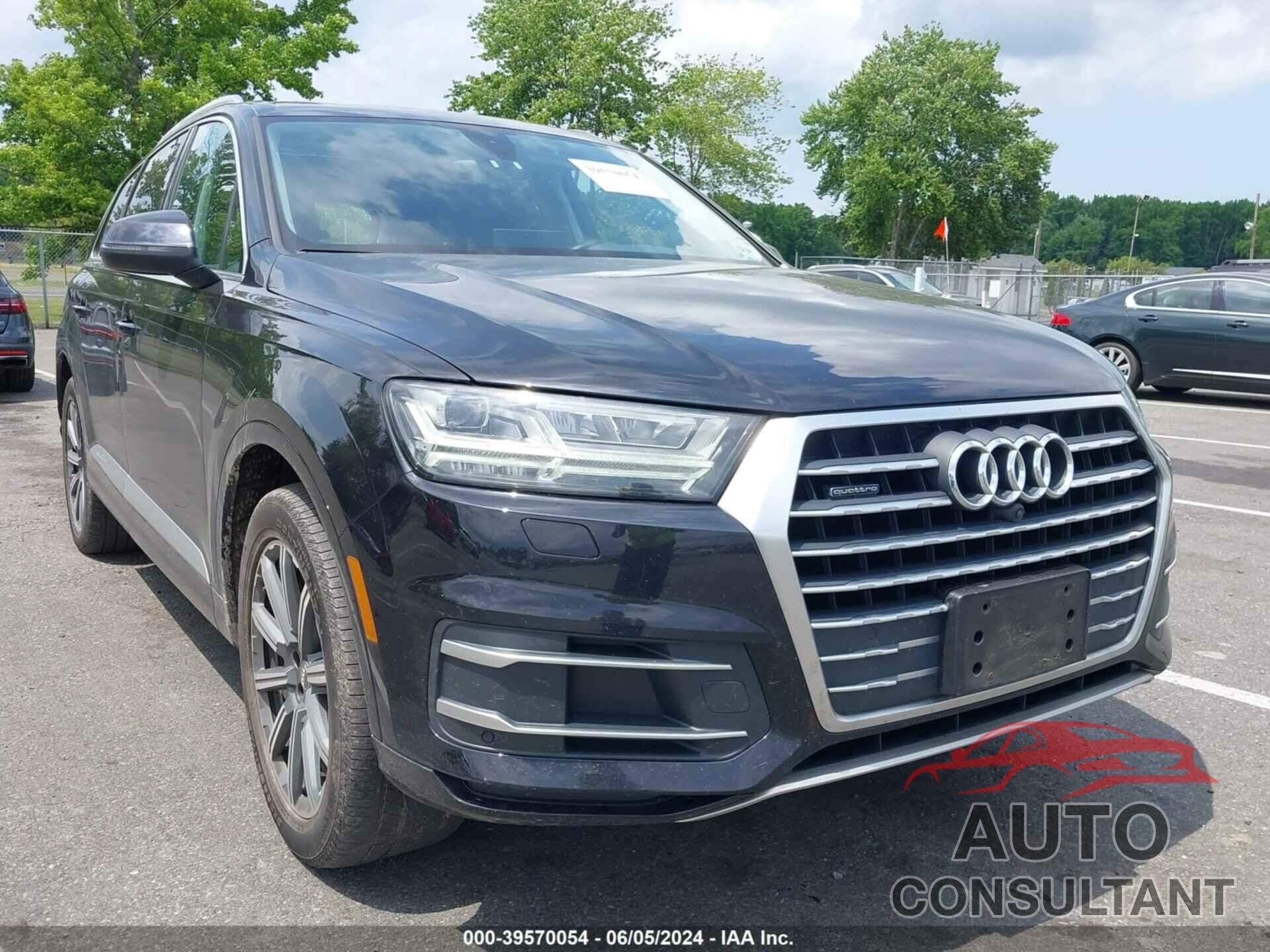 AUDI Q7 2019 - WA1LHAF75KD026325