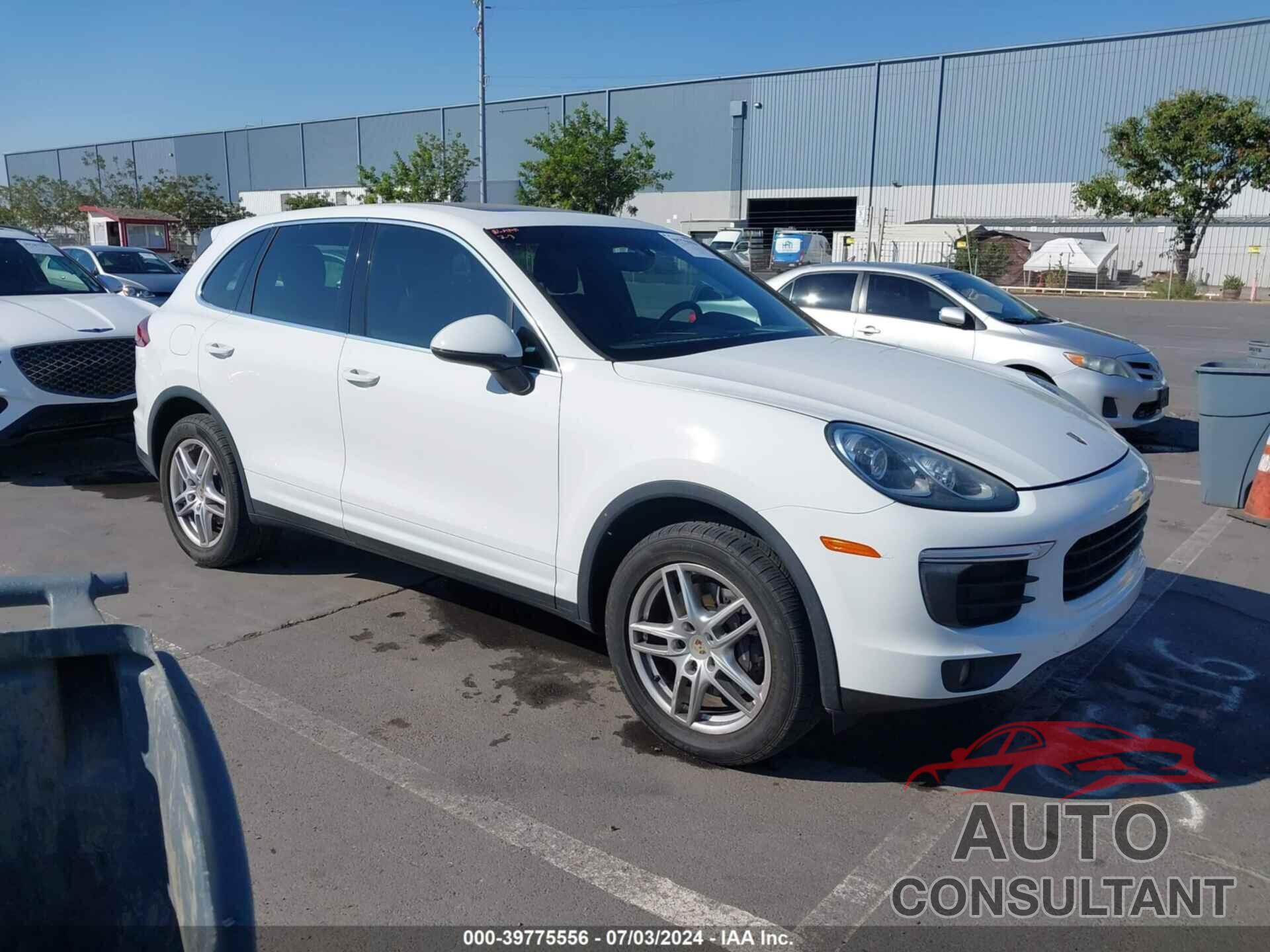 PORSCHE CAYENNE 2016 - WP1AA2A23GLA03723