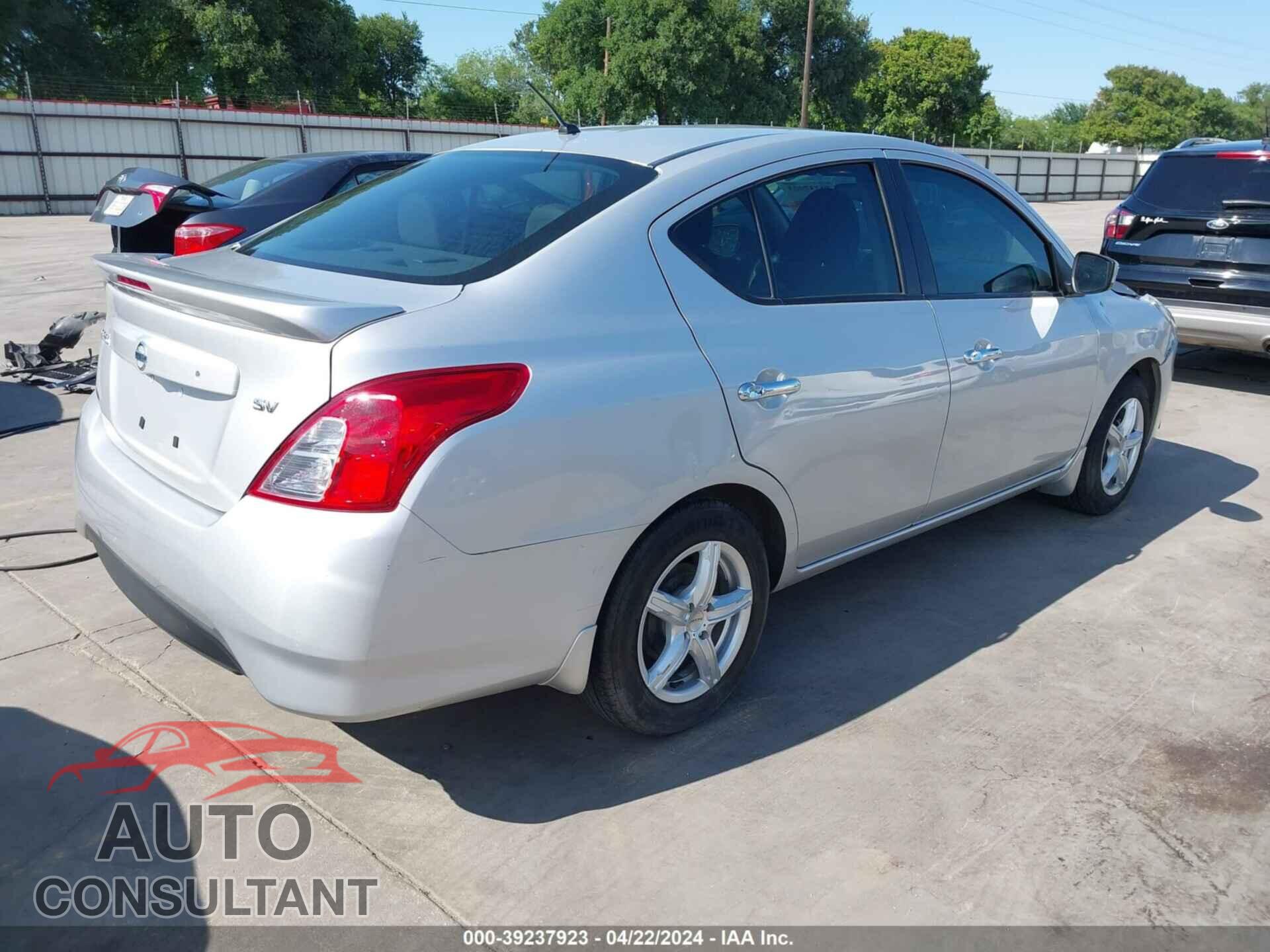 NISSAN VERSA 2019 - 3N1CN7AP3KL837952