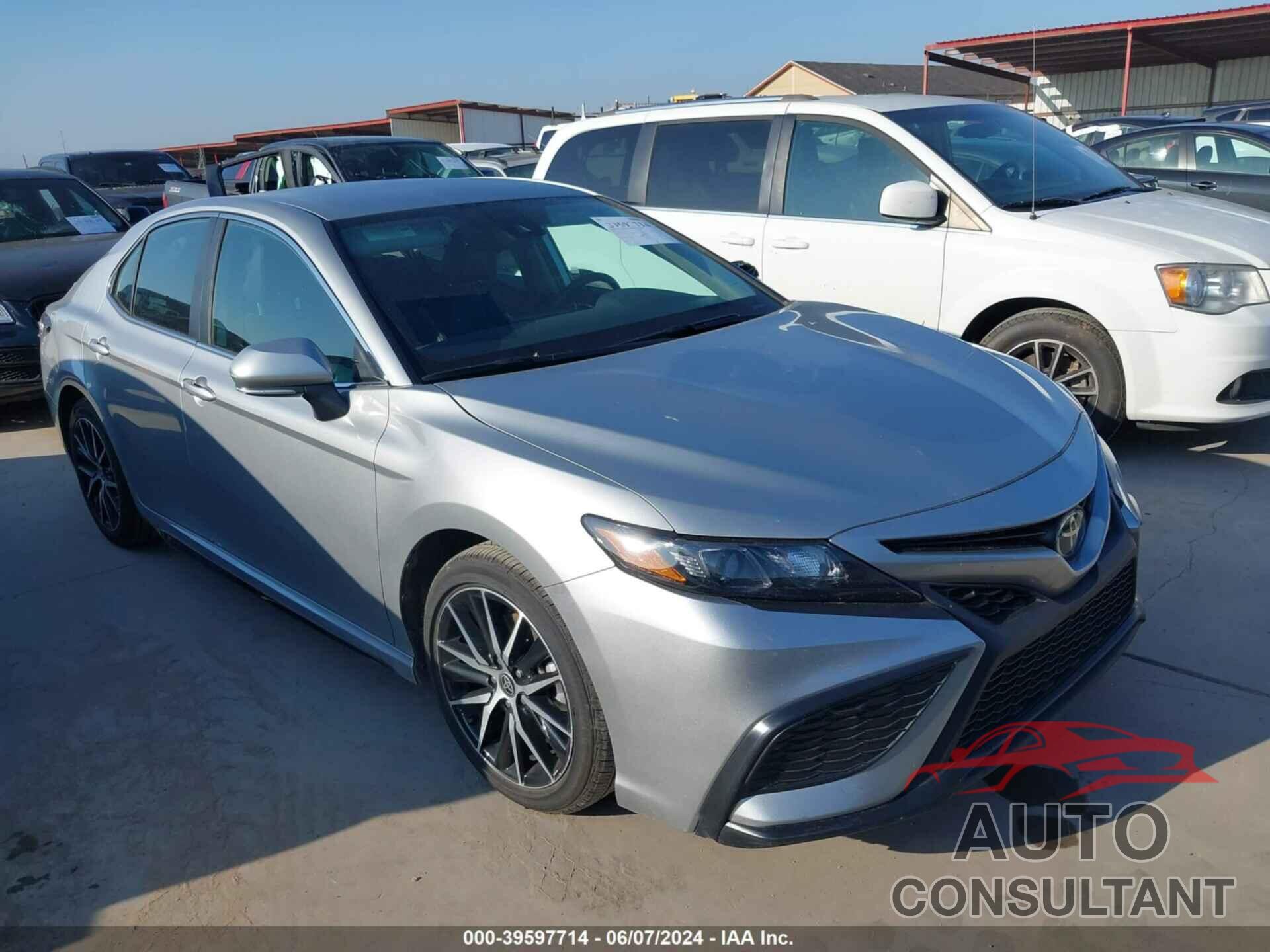 TOYOTA CAMRY 2024 - 4T1G11AK9RU201978