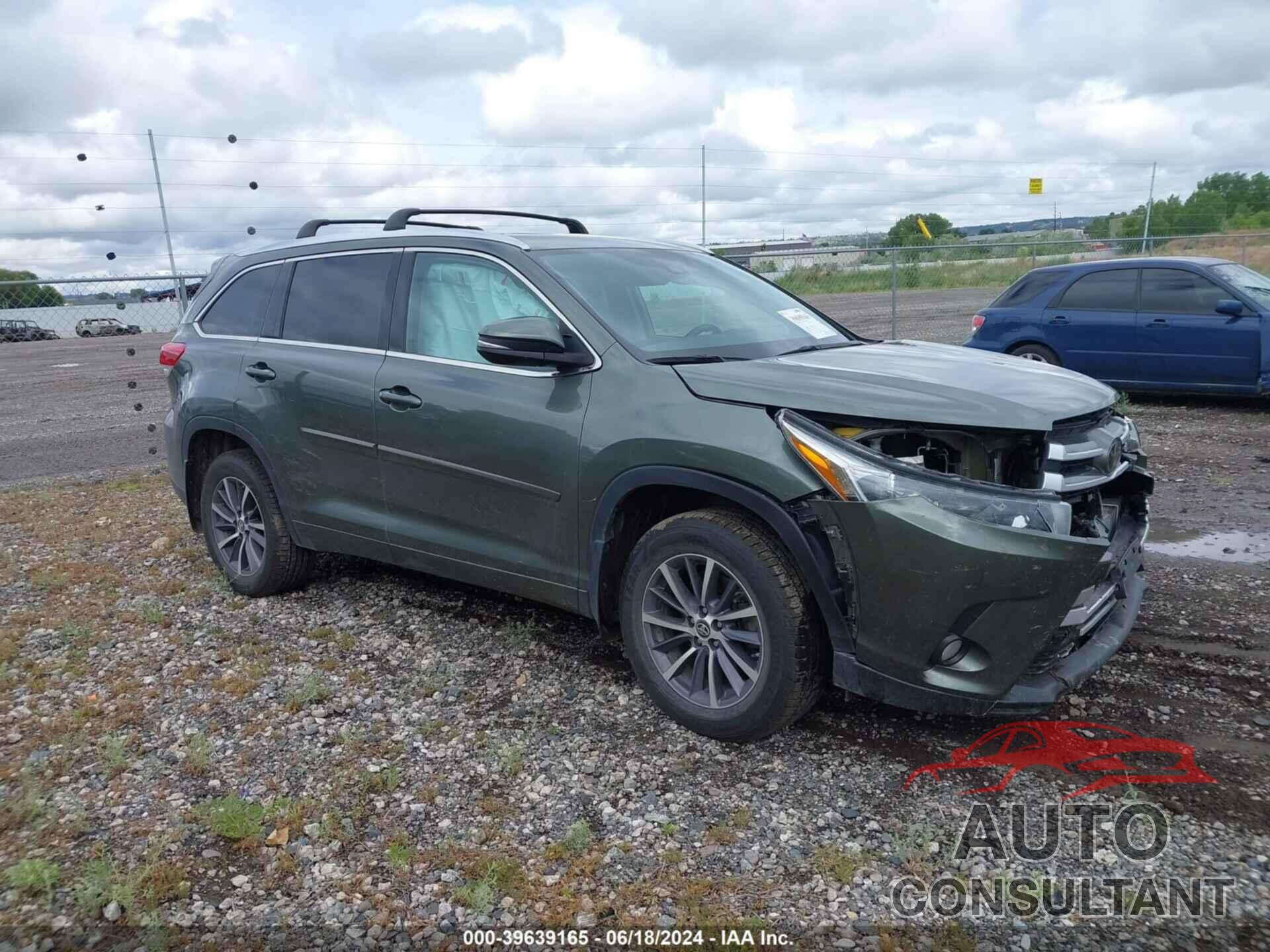 TOYOTA HIGHLANDER 2018 - 5TDJZRFH9JS823049