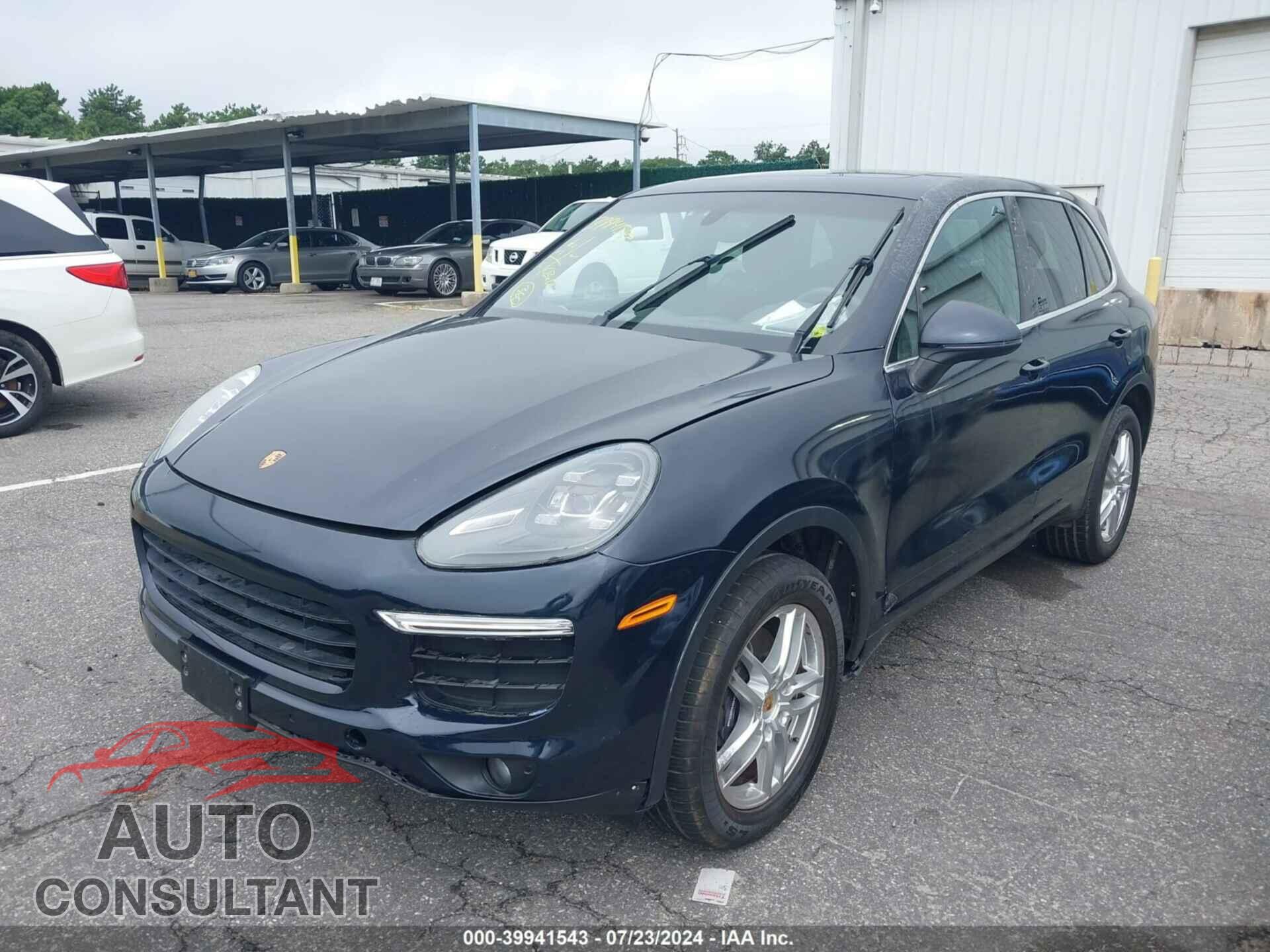 PORSCHE CAYENNE 2016 - WP1AA2A24GKA11030