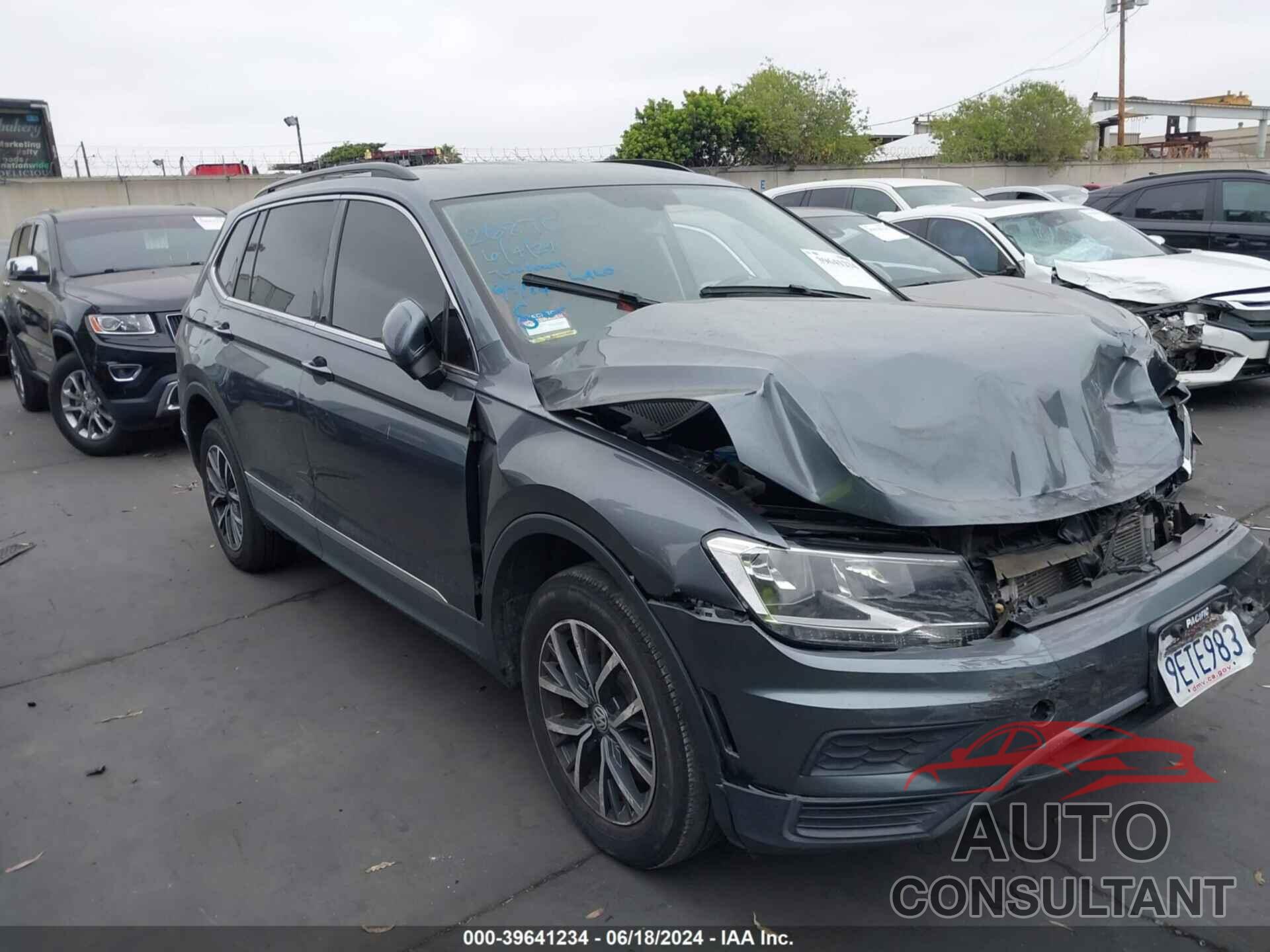 VOLKSWAGEN TIGUAN 2020 - 3VV3B7AX8LM106176