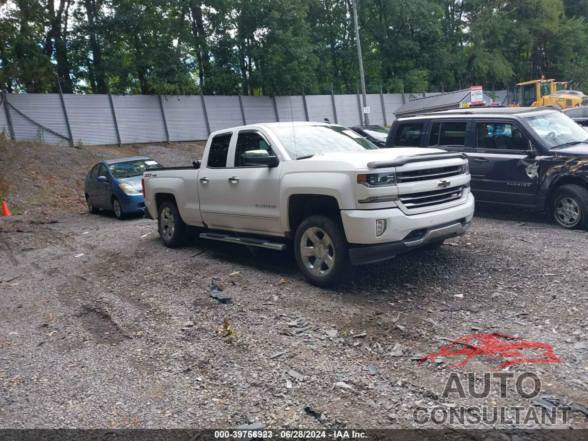 CHEVROLET SILVERADO 1500 2018 - 1GCVKSEC5JZ372333