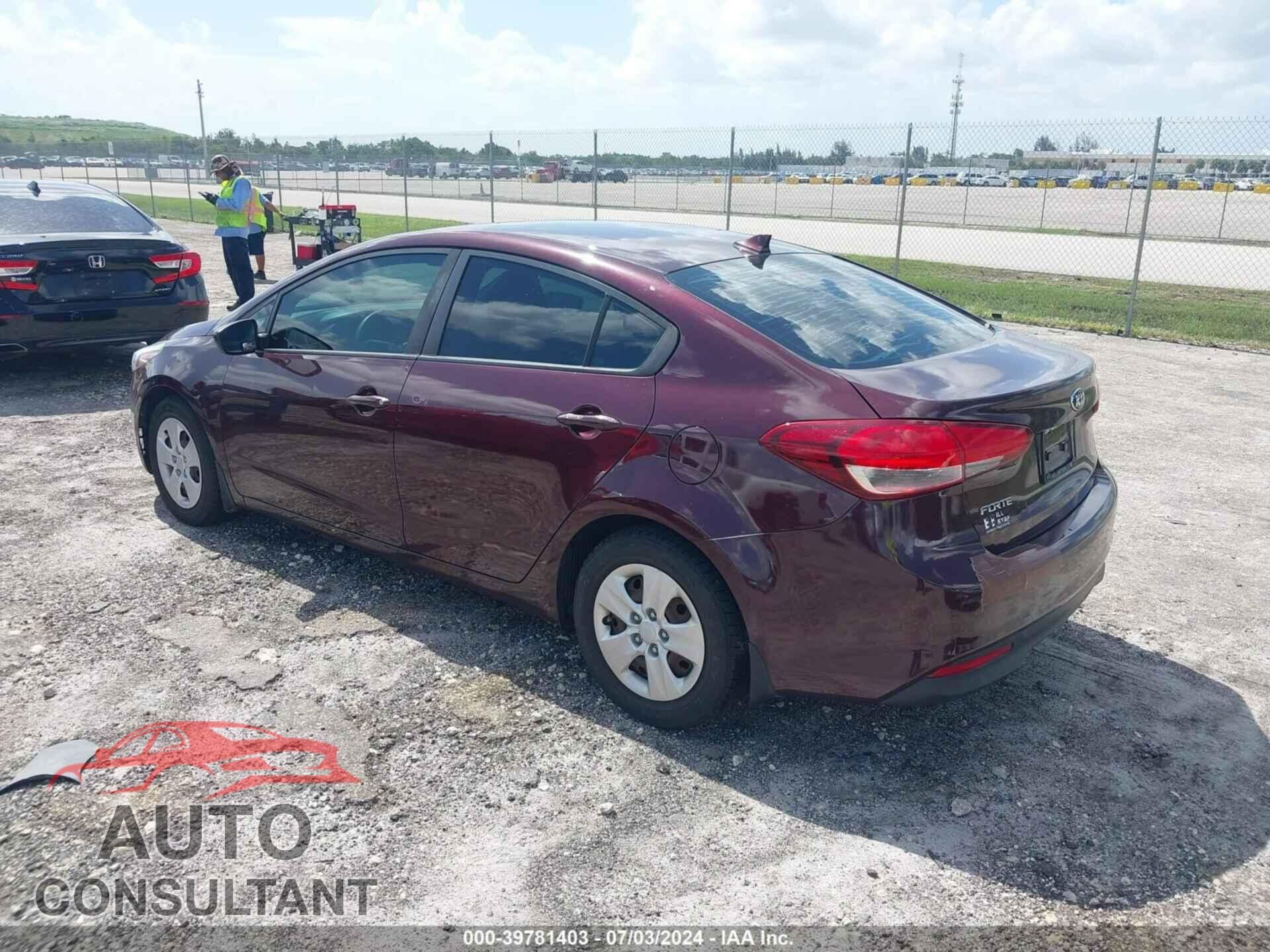 KIA FORTE 2017 - 3KPFK4A7XHE056716