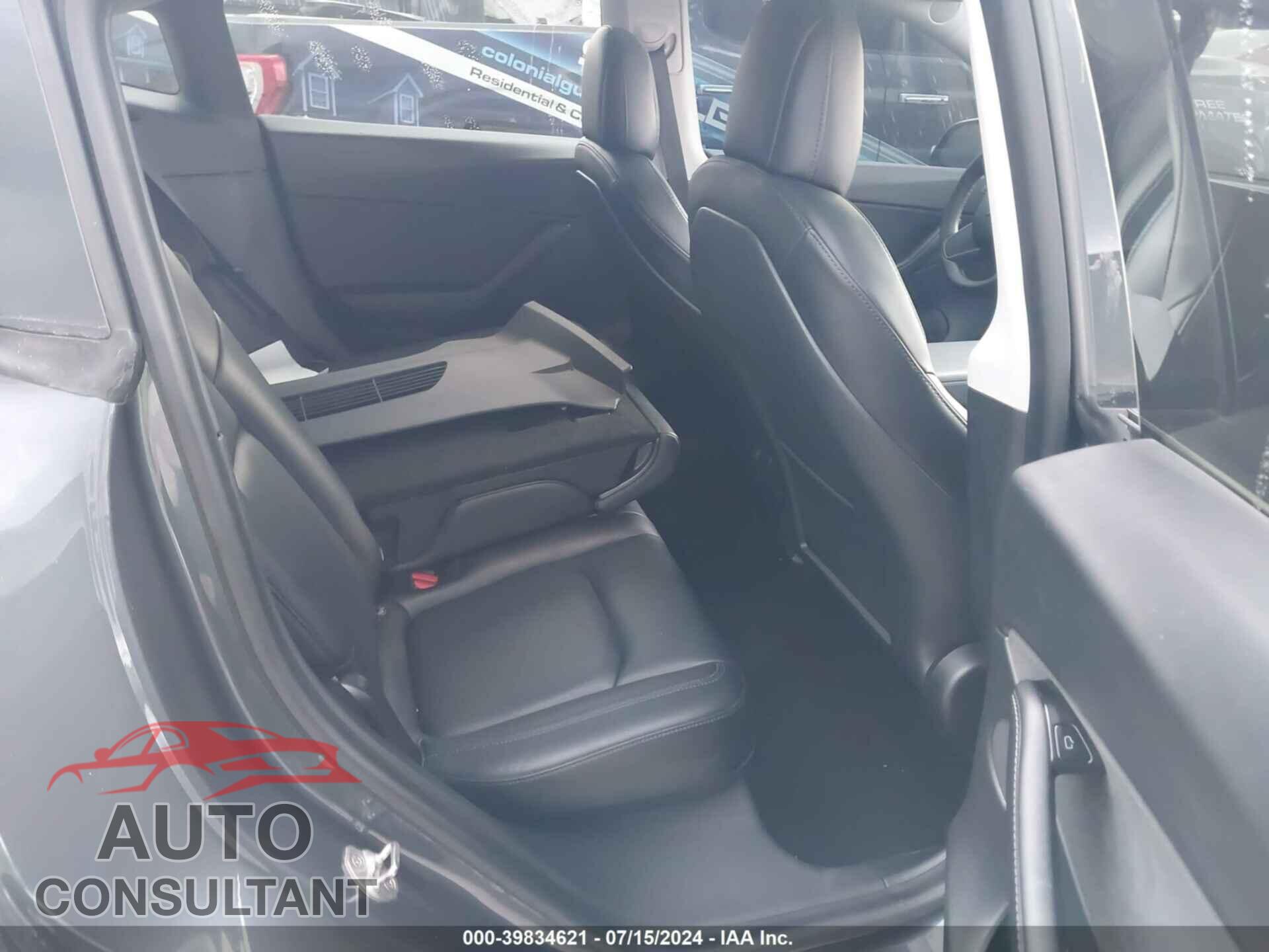 TESLA MODEL Y 2021 - 5YJYGDEEXMF080652