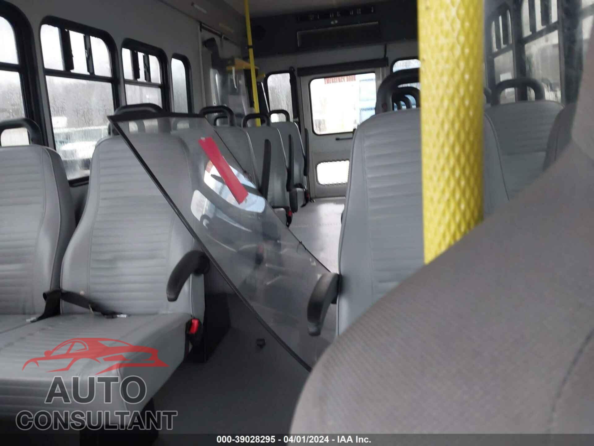 FORD ECONOLINE 2017 - 1FDFE4FS1HDC52710