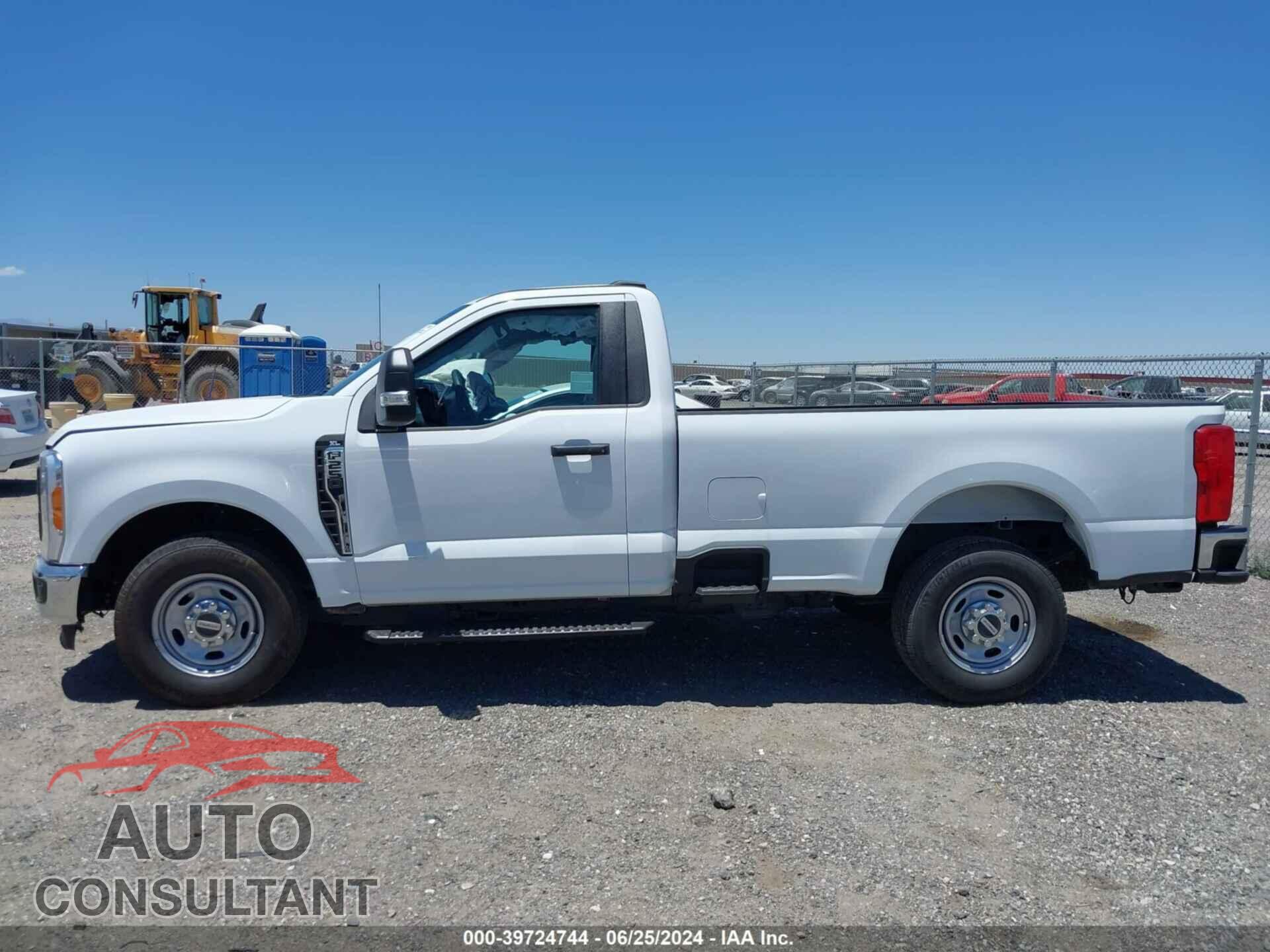 FORD F-250 2023 - 1FTBF2AA4PEE21405