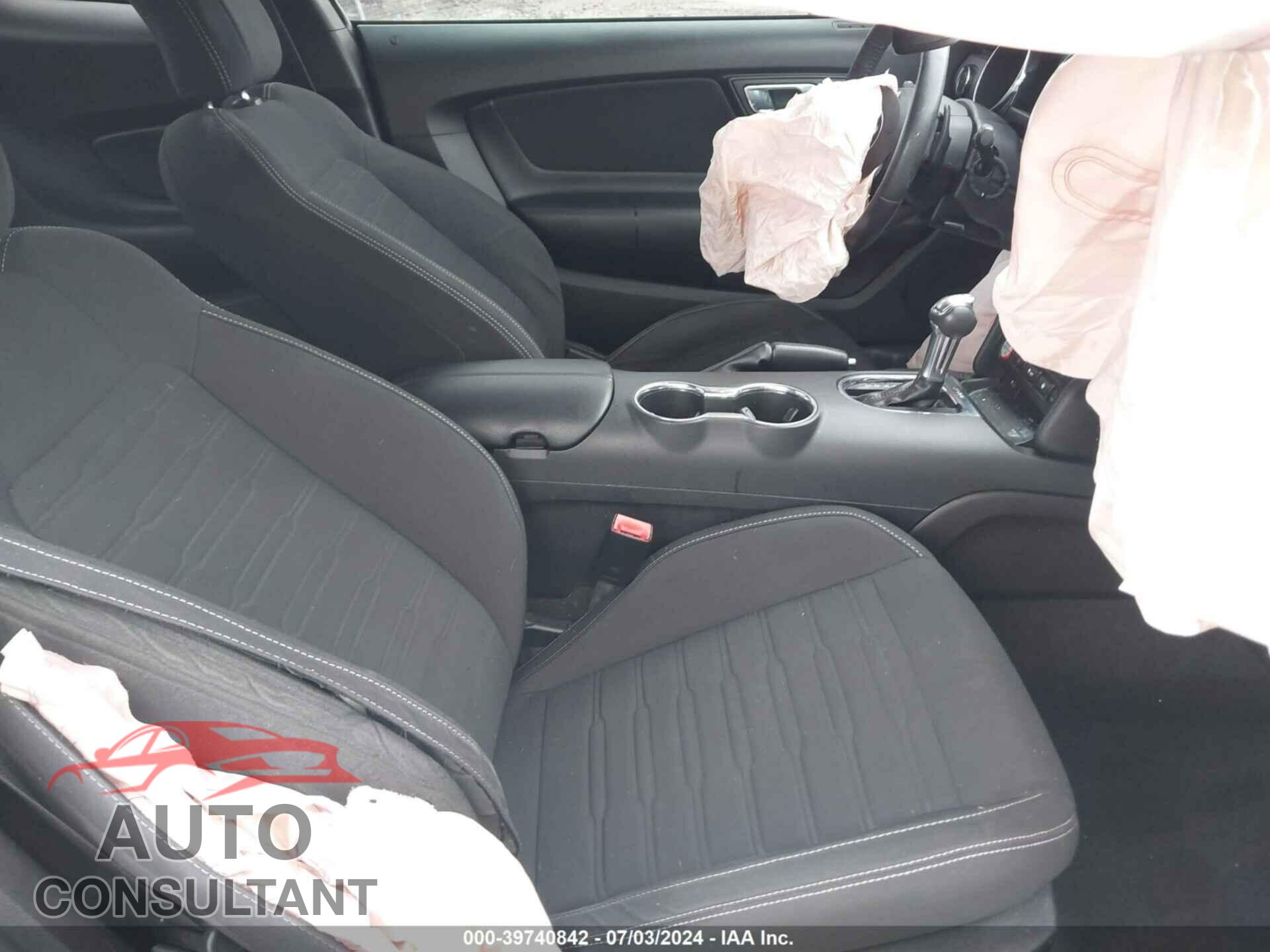 FORD MUSTANG 2016 - 1FA6P8TH8G5267878