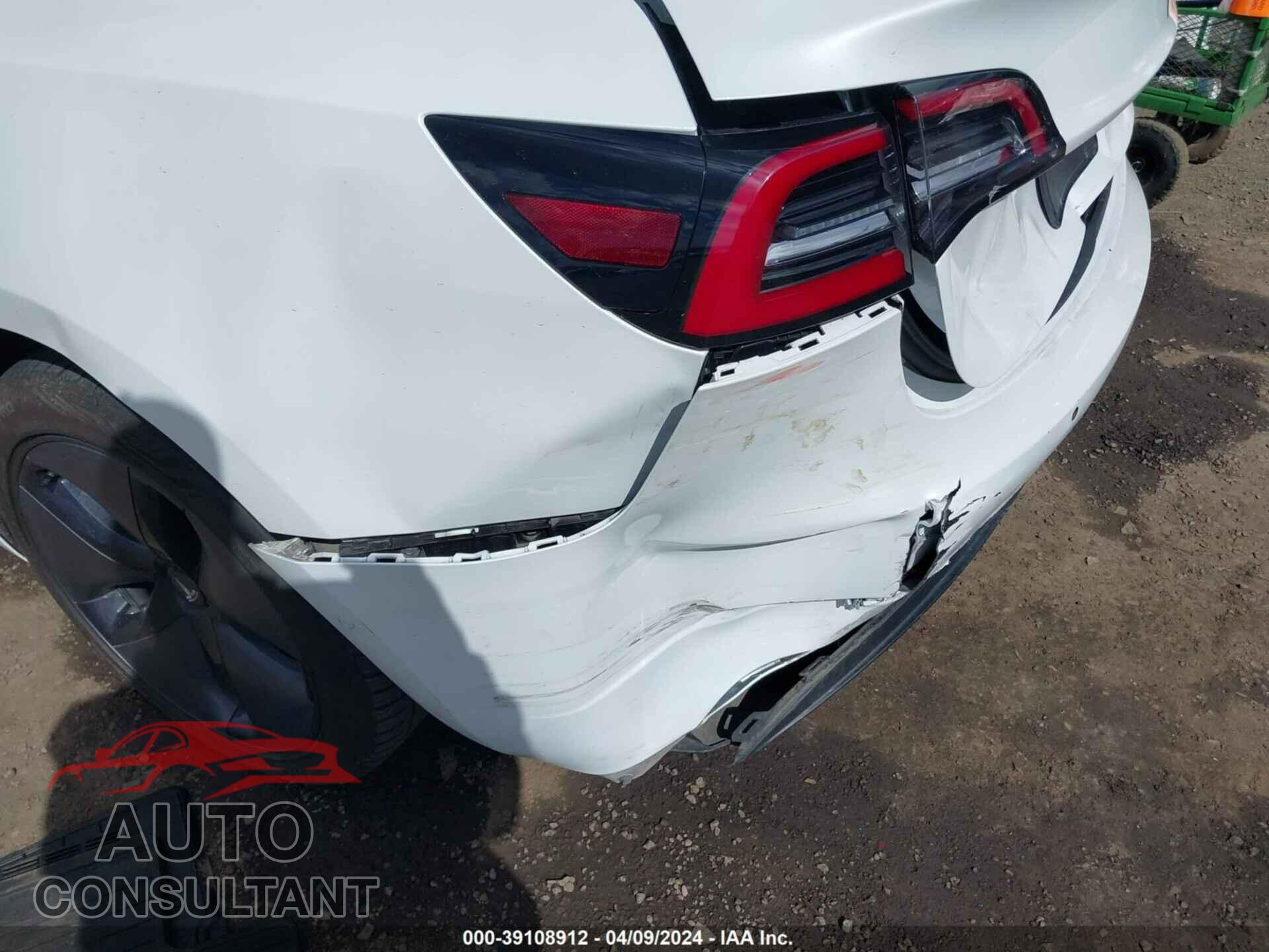 TESLA MODEL 3 2018 - 5YJ3E1EA1JF162177