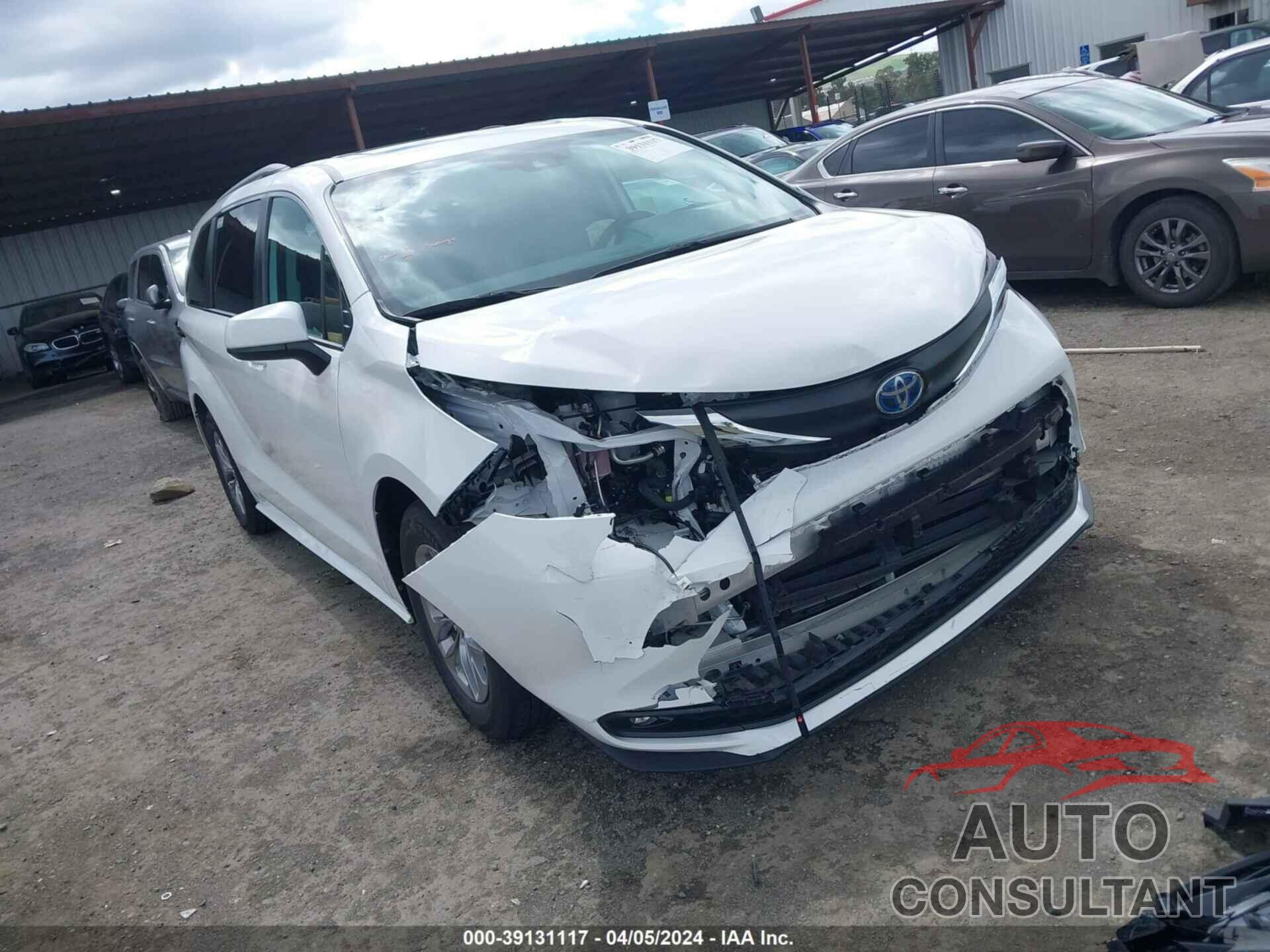 TOYOTA SIENNA 2022 - 5TDBRKEC6NS094662