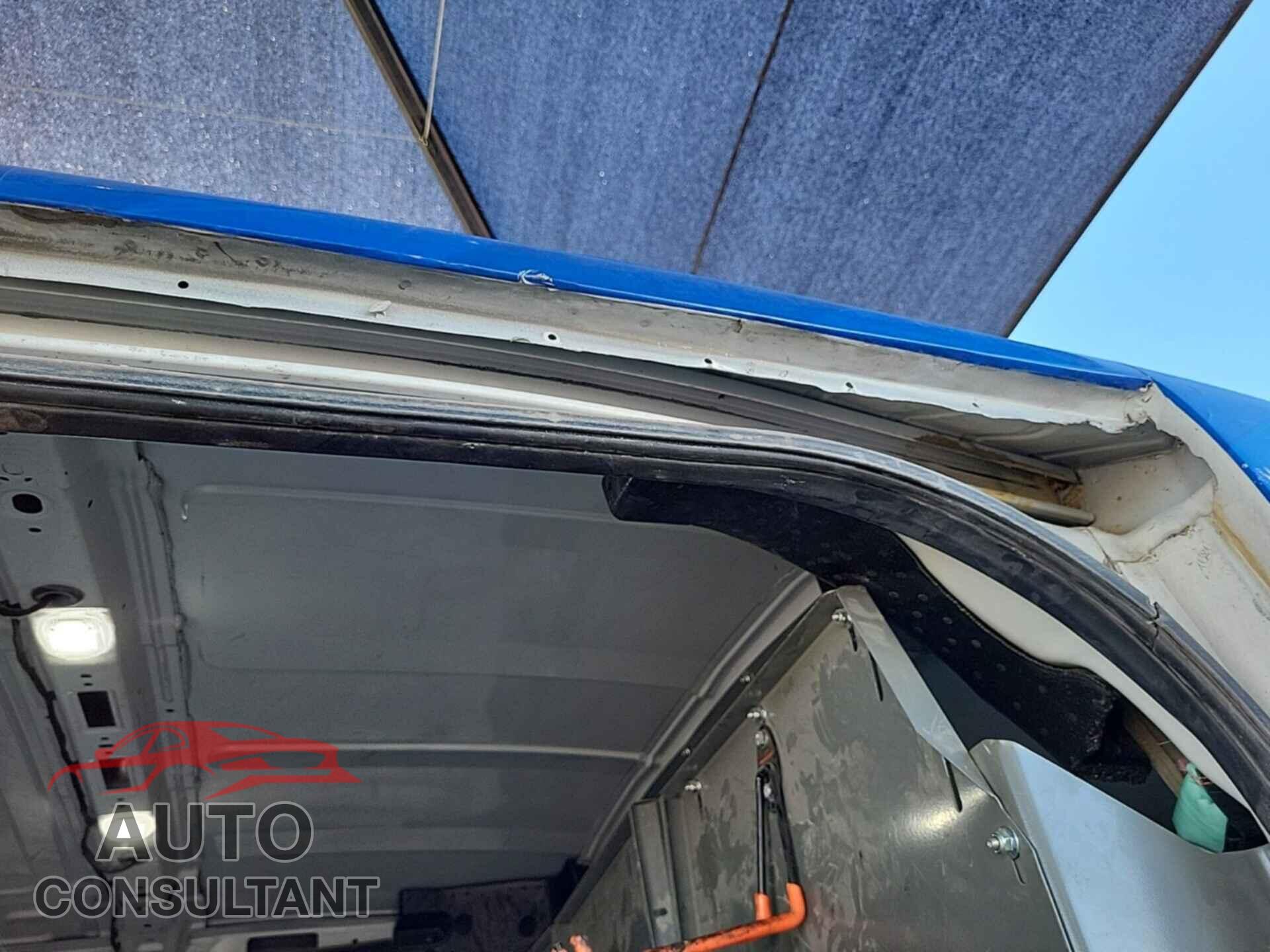 FORD TRANSIT 2019 - 1FTYE2CM4KKA92896