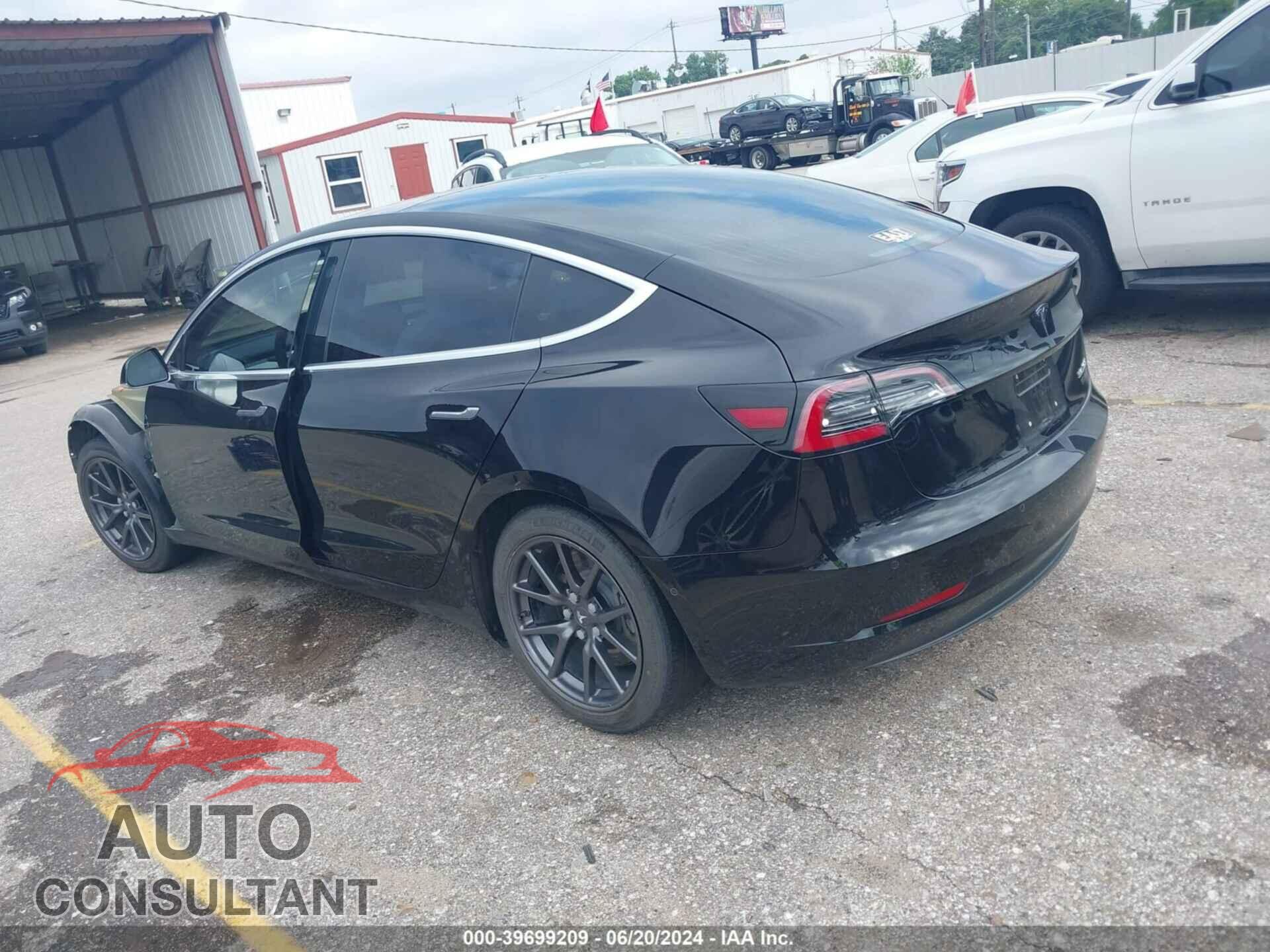 TESLA MODEL 3 2018 - 5YJ3E1EB4JF099309