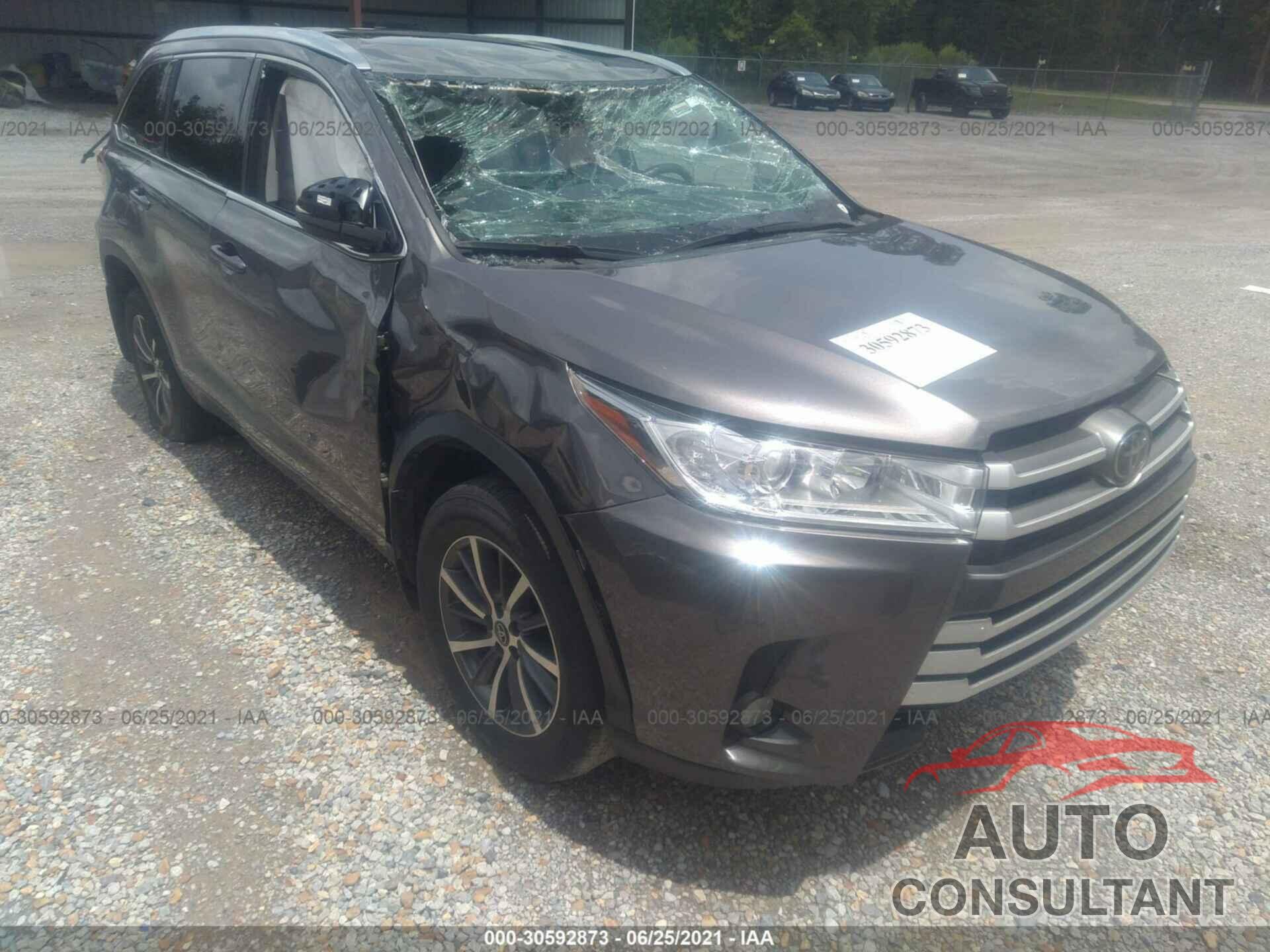 TOYOTA HIGHLANDER 2017 - 5TDKZRFH6HS525881