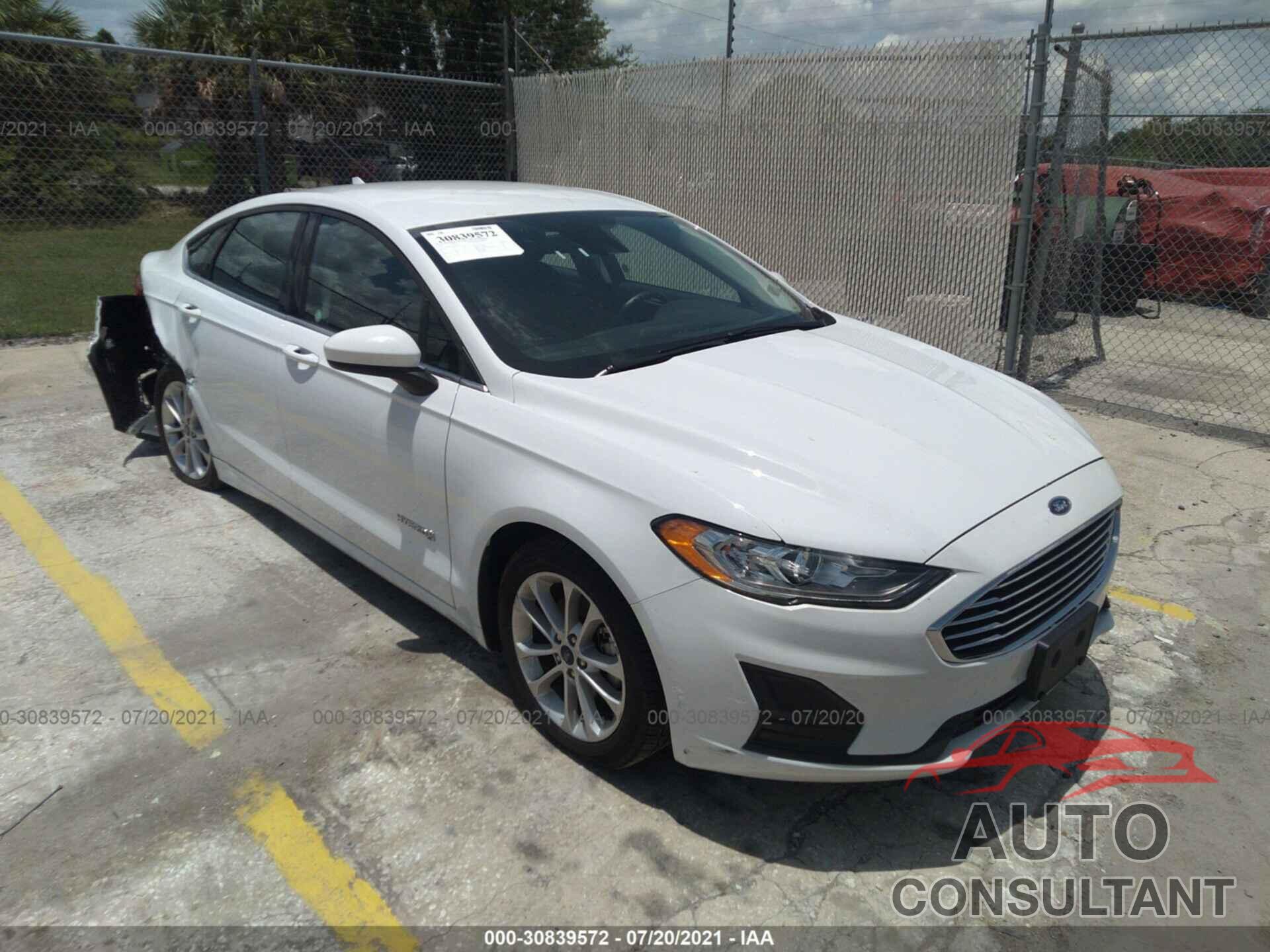 FORD FUSION HYBRID 2019 - 3FA6P0LU4KR226703