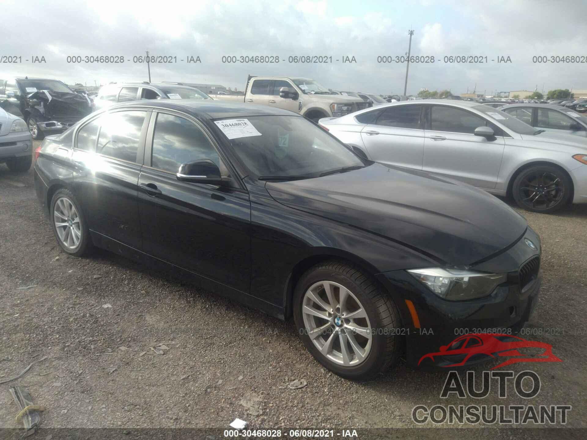BMW 3 SERIES 2017 - WBA8E1G3XHNU17874